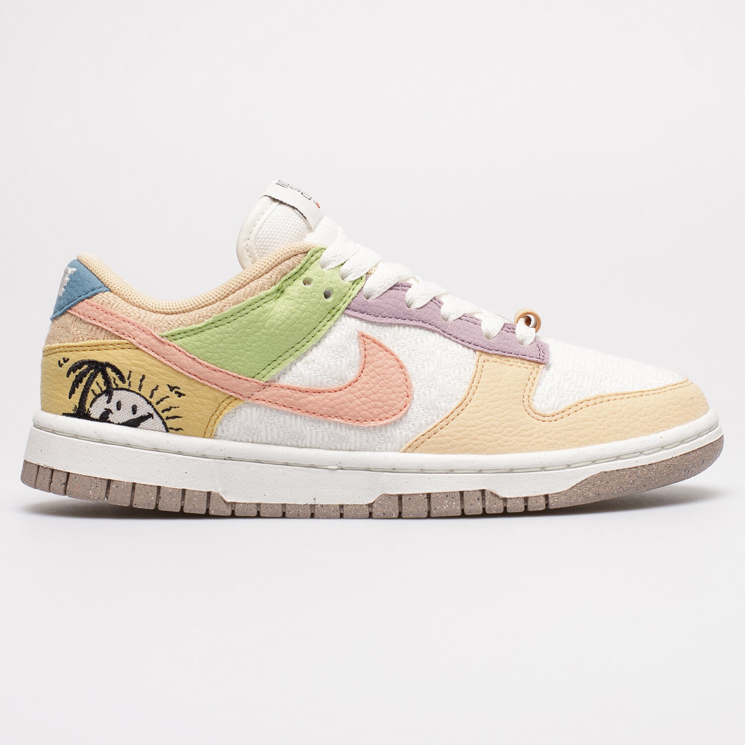 Buty sneakersy damskie W NIKE DUNK LOW SE DQ0265-100 MULTICOLOR