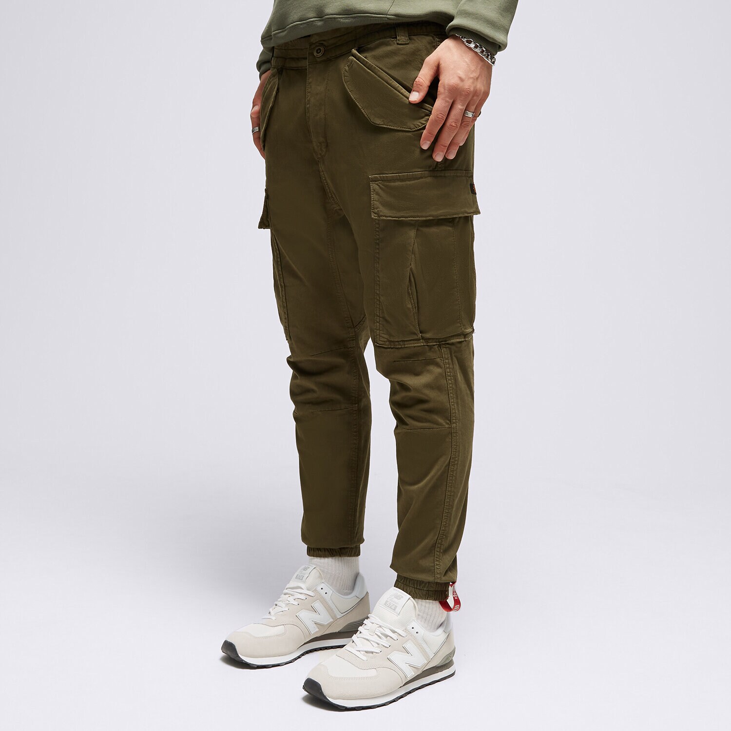 Spodnie sportowe męskie ALPHA INDUSTRIES SPODNIE AIRMAN 188201142 KHAKI