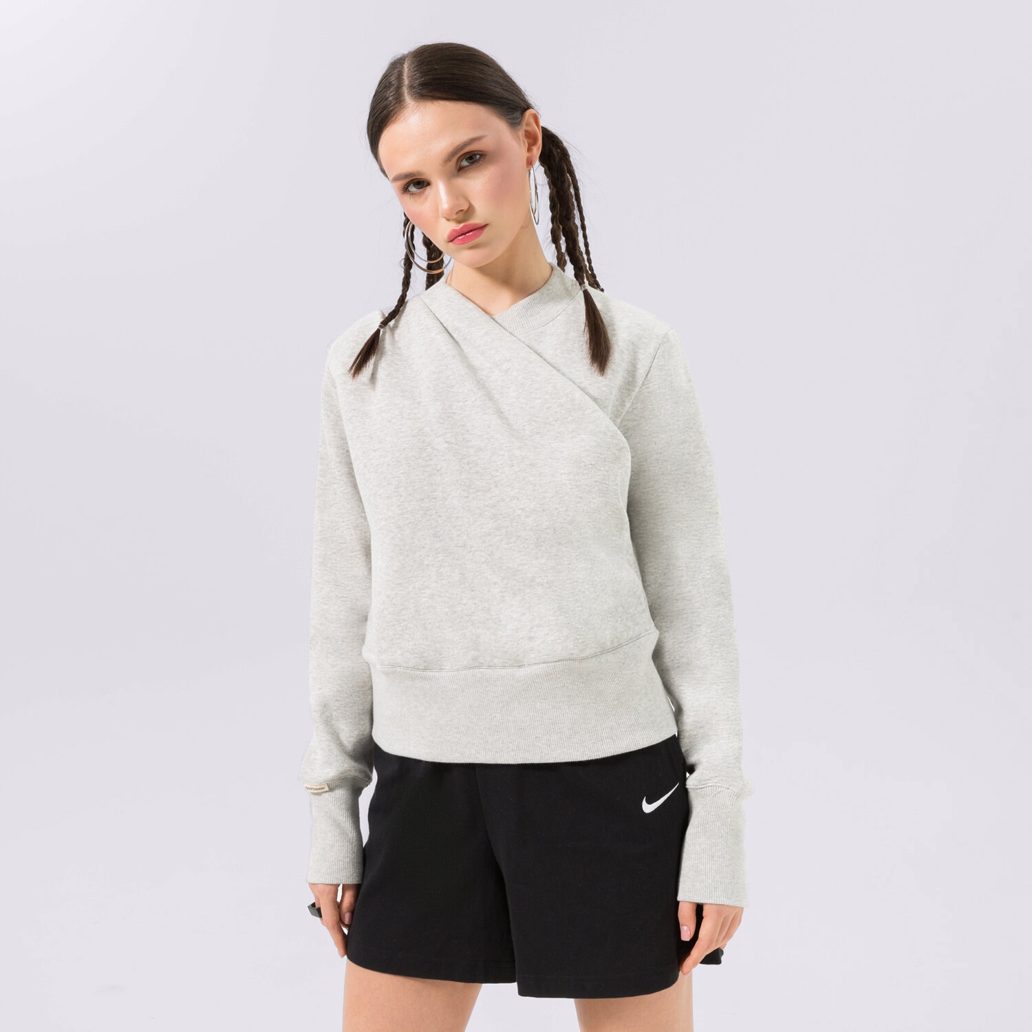 Bluza damska NIKE BLUZA W NSW DRAPE CREW SC DV8208-050 SZARY