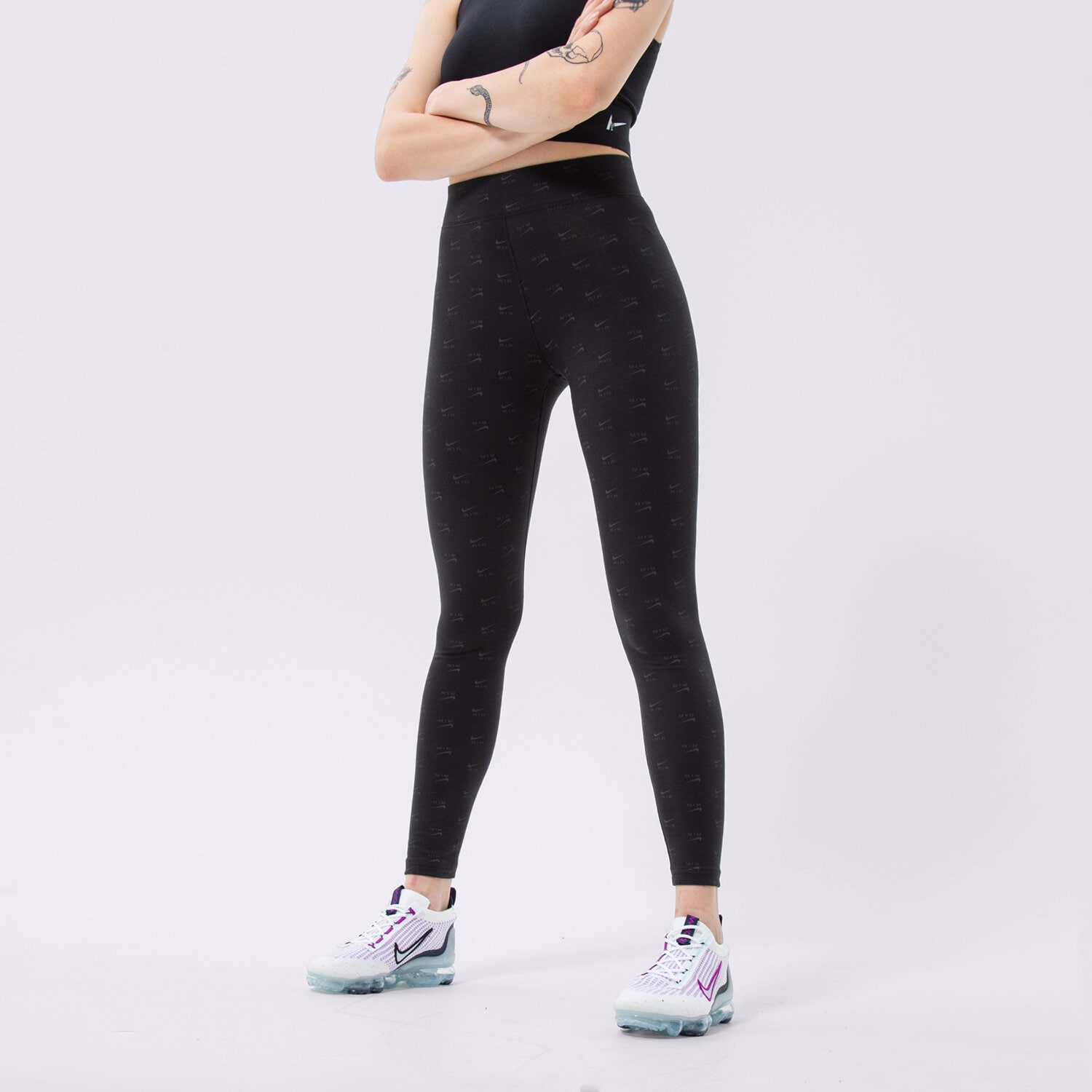 Spodnie sportowe damskie NIKE LEGGINGS AIR AOP HR TGT BLK DQ6573-010 CZARNY