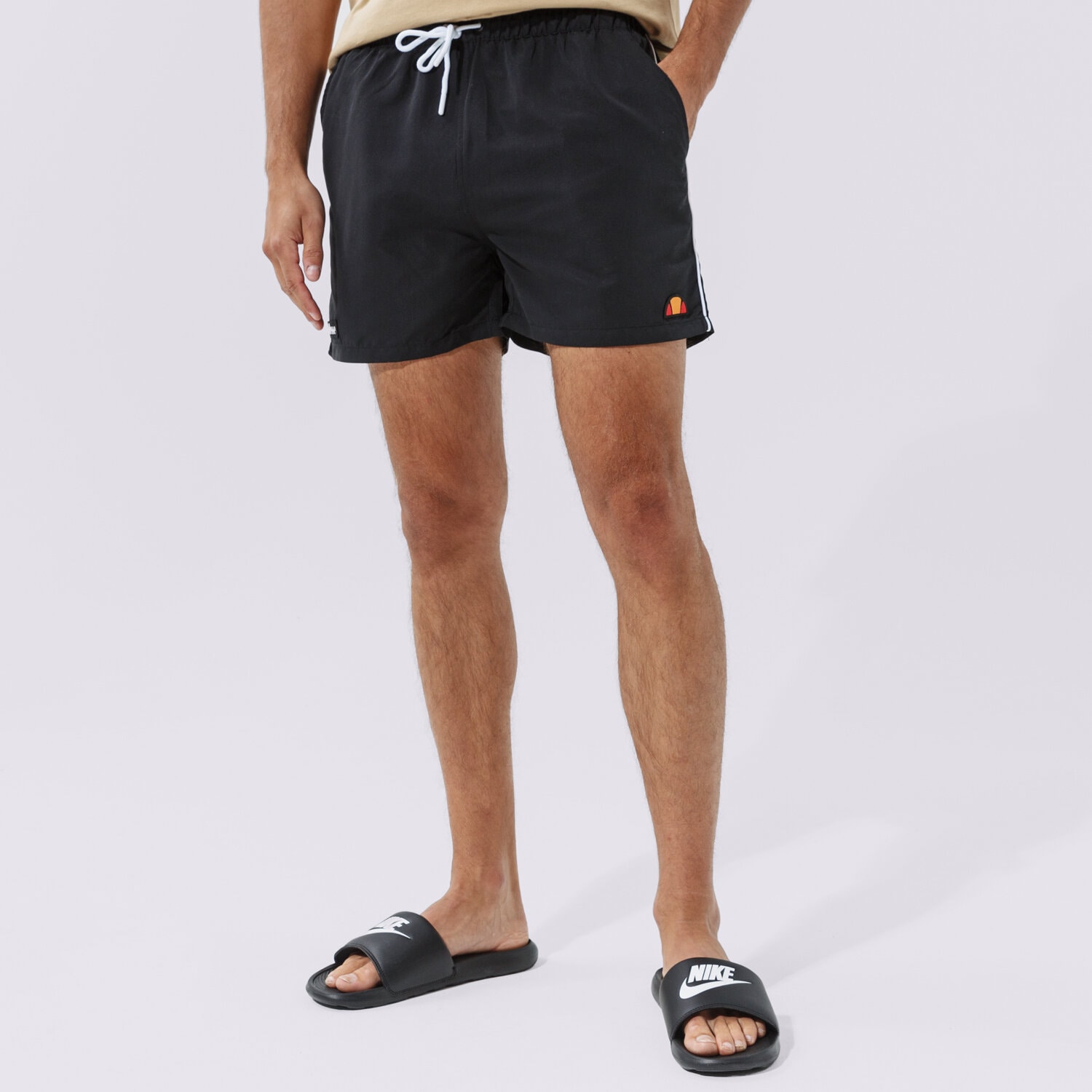 Krótkie spodenki, szorty męskie ELLESSE SZORTY DEM SLACKERS BLK SHS00938011 CZARNY