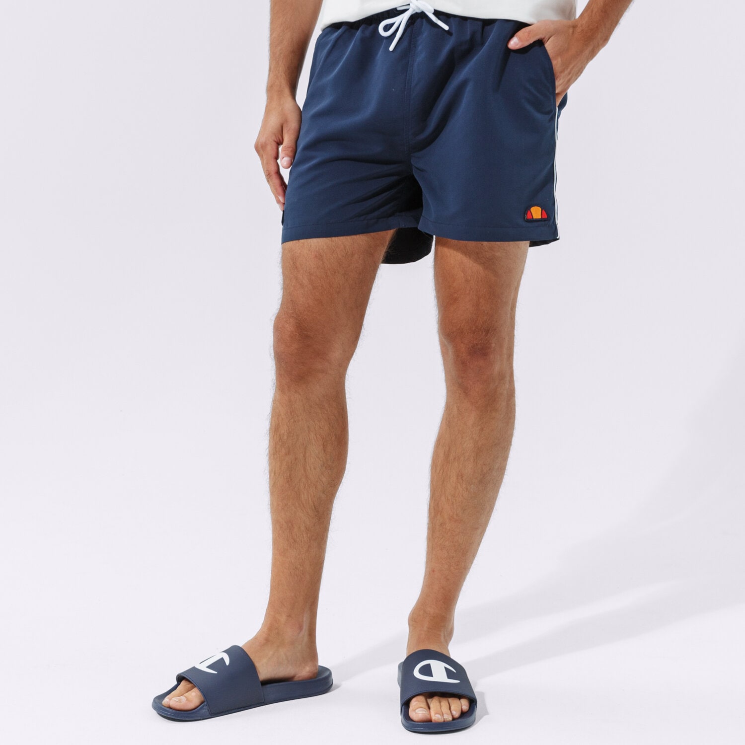 Krótkie spodenki, szorty męskie ELLESSE SZORTY DEM SLACKERS NAVY SHS00938429 GRANATOWY