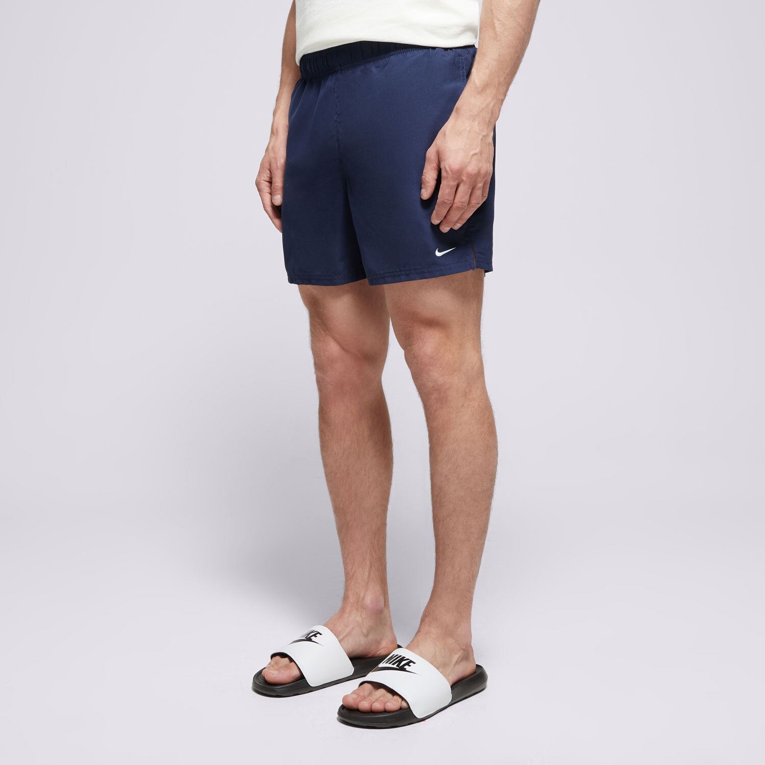 Krótkie spodenki, szorty męskie NIKE SWIM SZORTY ESSENTIAL 5" NESSA560-440 GRANATOWY