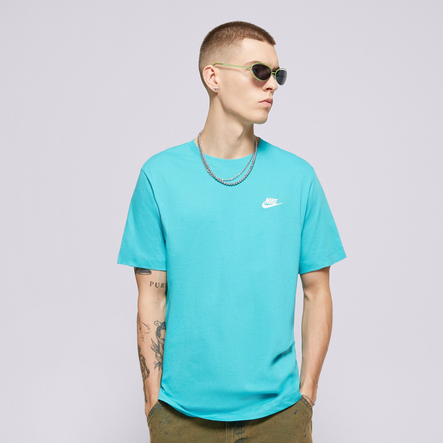 Koszulka, t-shirt sportowy męski NIKE T-SHIRT M NSW CLUB TEE AR4997-345 turkusowy