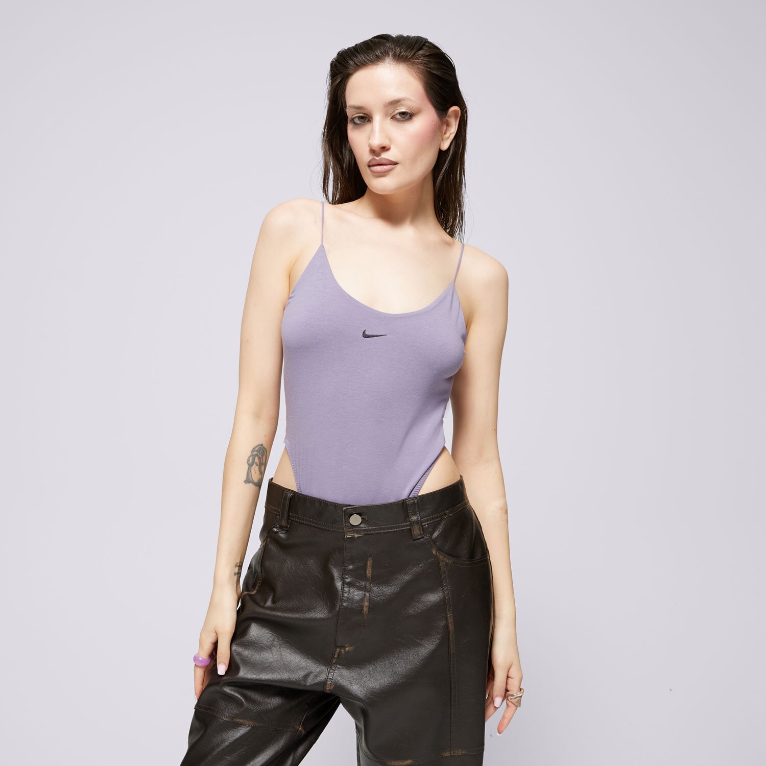 NIKE BODYSUIT W NSW NK CHLL KNT CAMI BDYSUIT FN3658-509 SZARY