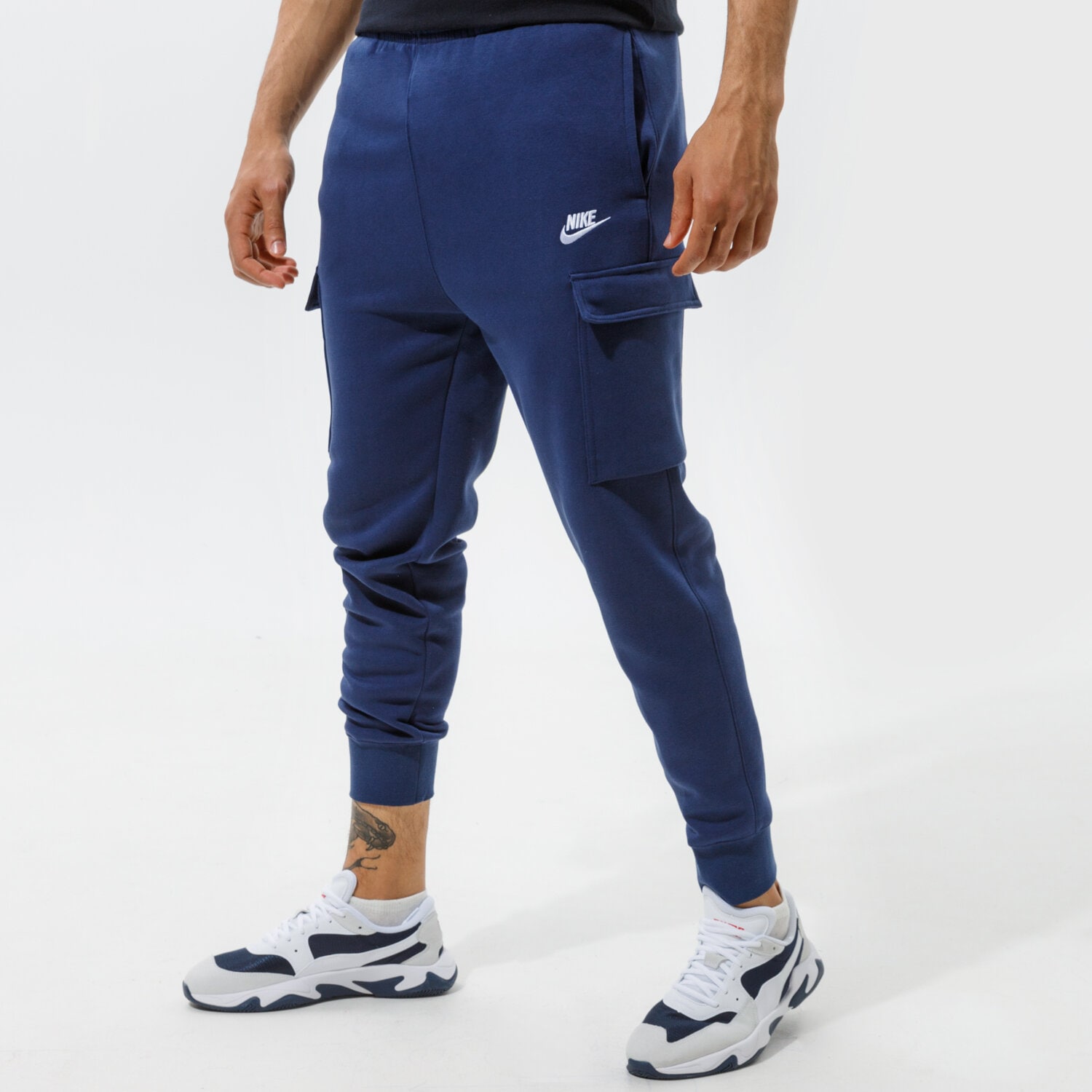 Spodnie sportowe męskie NIKE SPODNIE SPORTSWEAR CLUB FLEECE CARGO CD3129-410 GRANATOWY