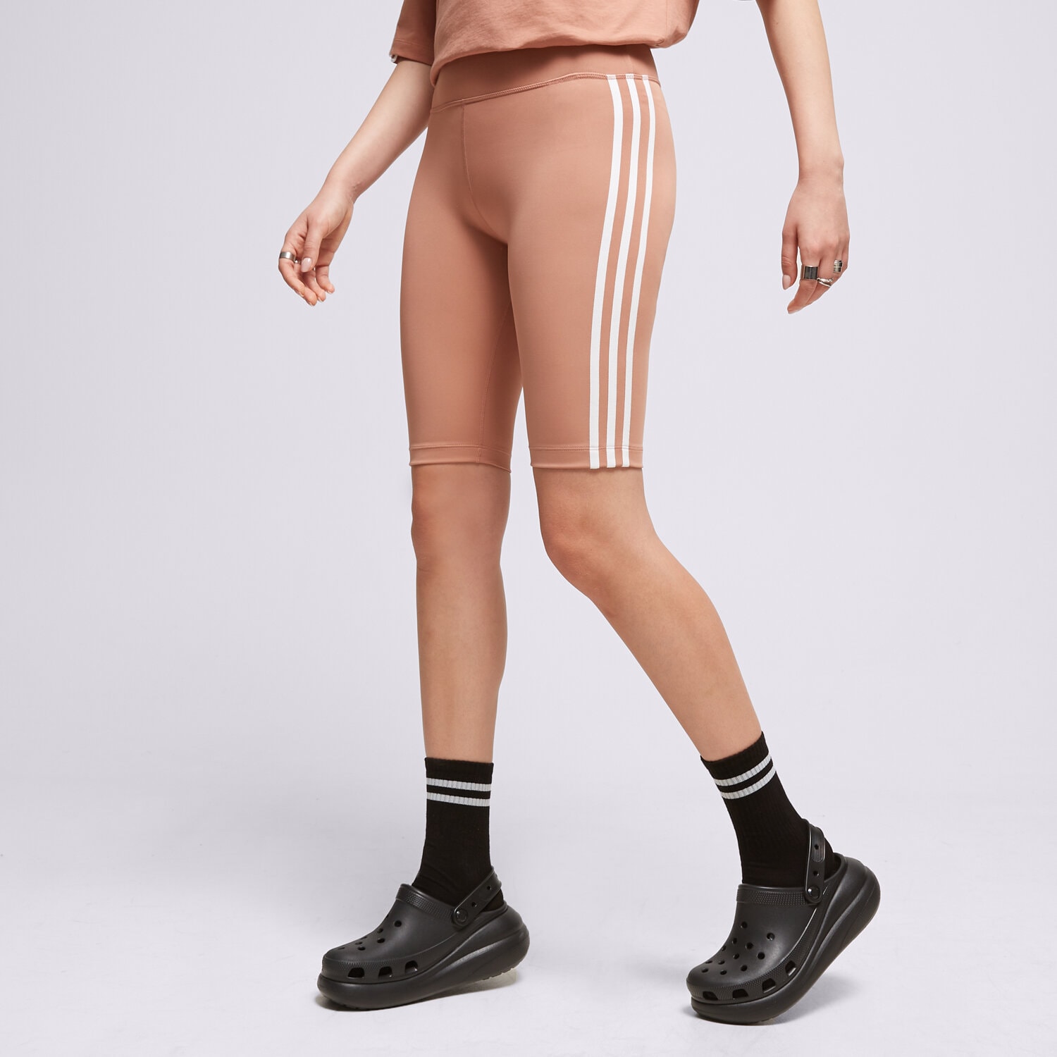 Krótkie spodenki, szorty damskie ADIDAS SZORTY HW SHORT TIGHTS IB7413 BRĄZOWY