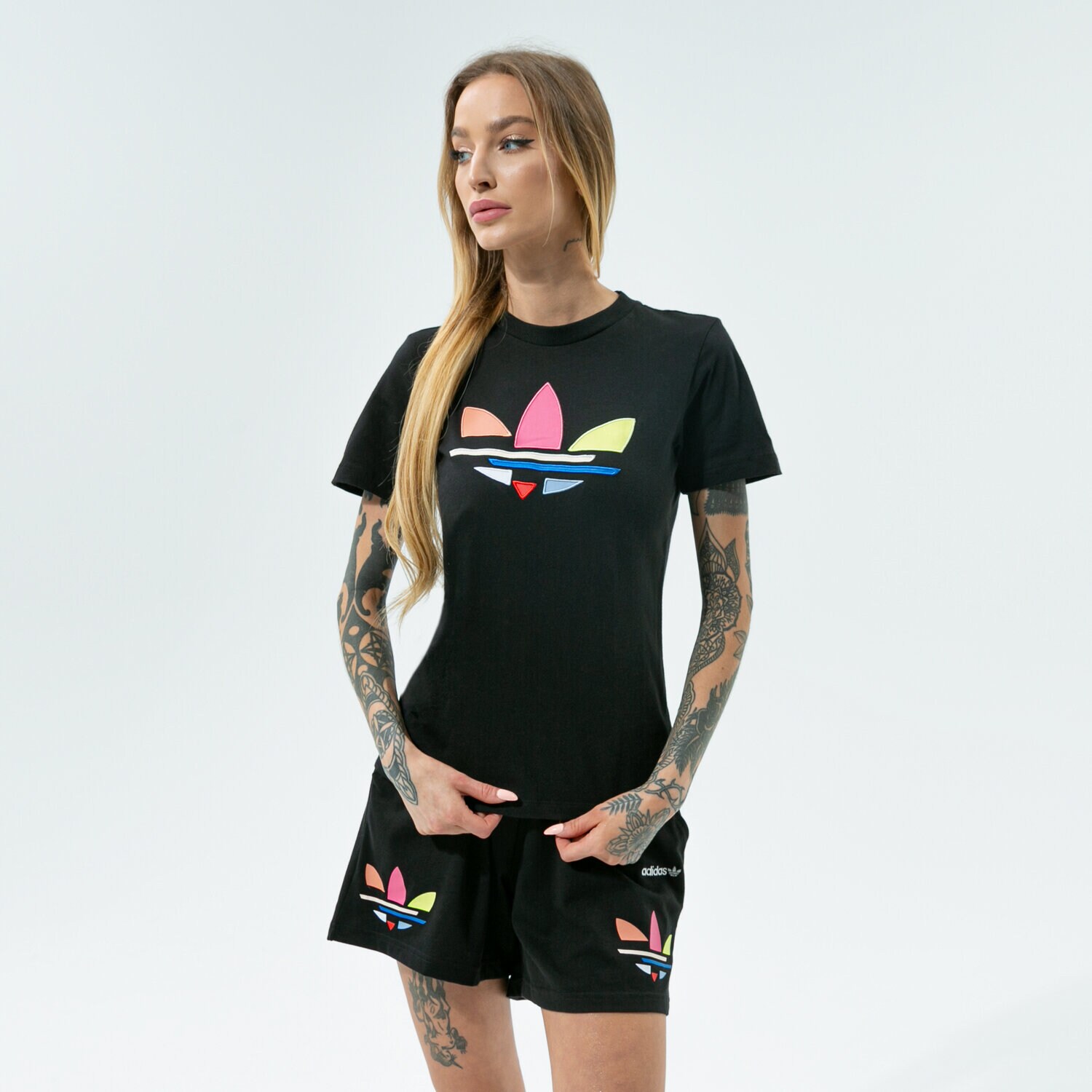 Koszulka, t-shirt damski ADIDAS T-SHIRT TEE H22859 CZARNY
