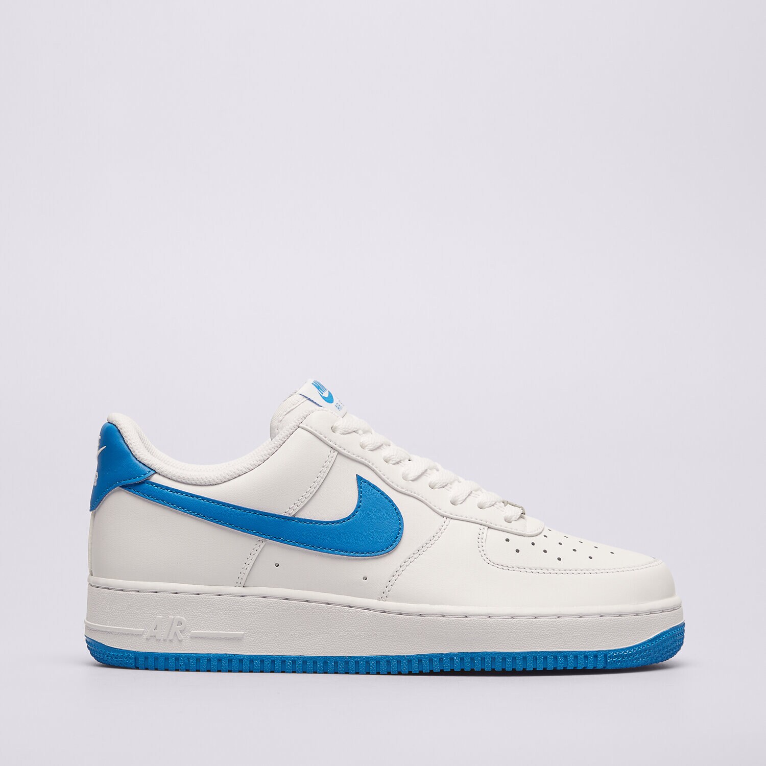 Buty sneakersy męskie NIKE AIR FORCE 1 '07 FJ4146-103 BIAŁY