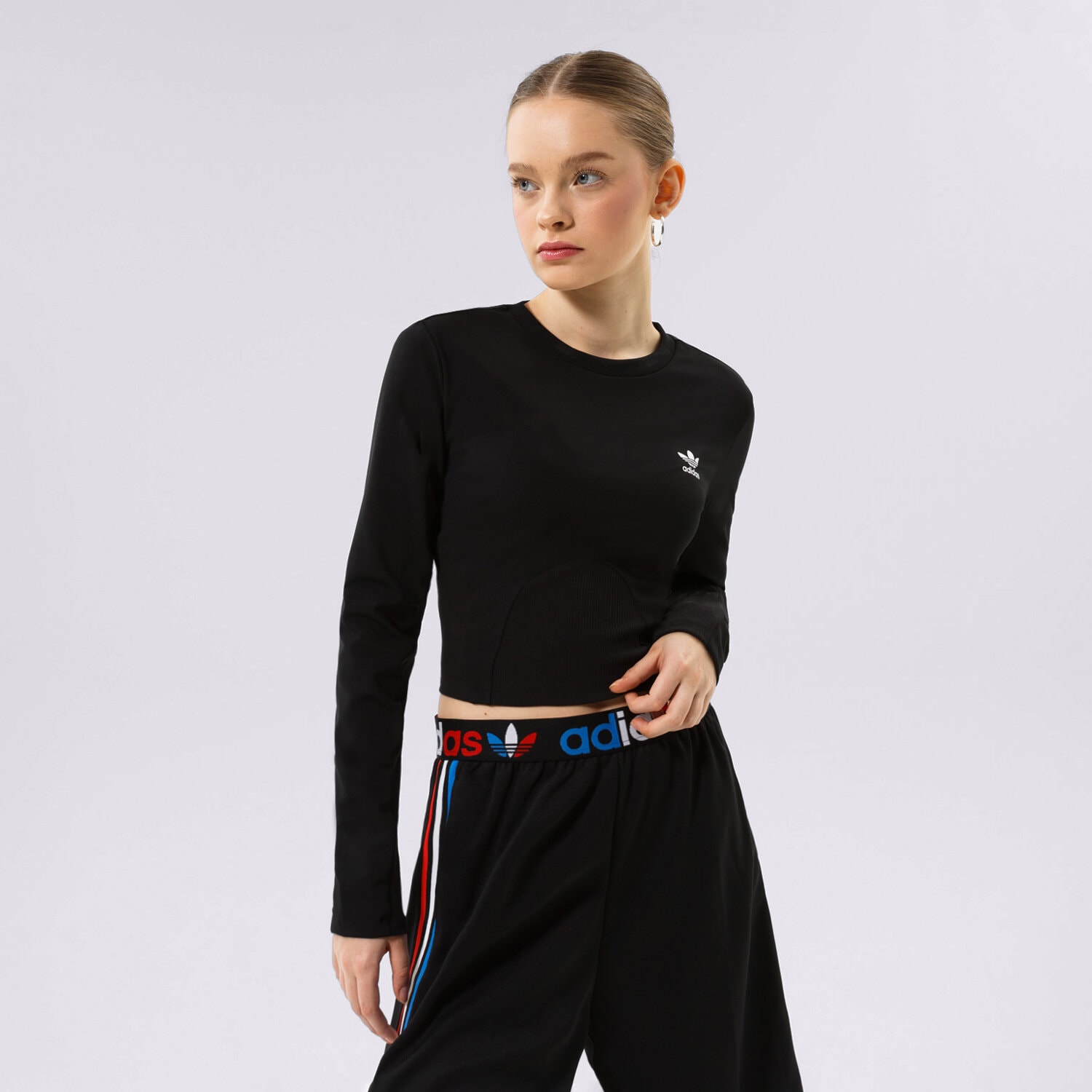 Koszulka, t-shirt damski ADIDAS TOP HF2084 HF2084 CZARNY