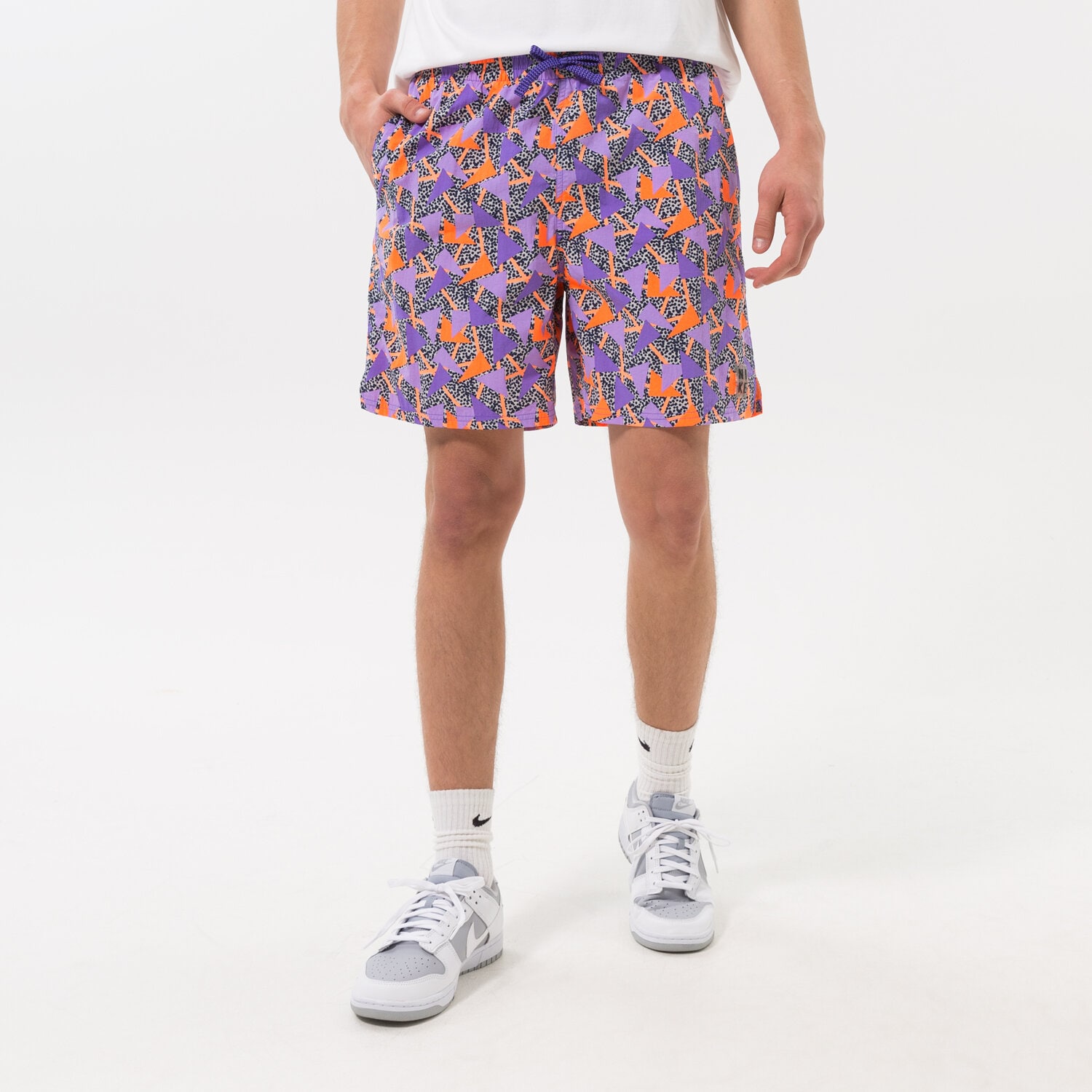 Krótkie spodenki, szorty męskie NIKE SZORTY NESSC459-593 MULTICOLOR