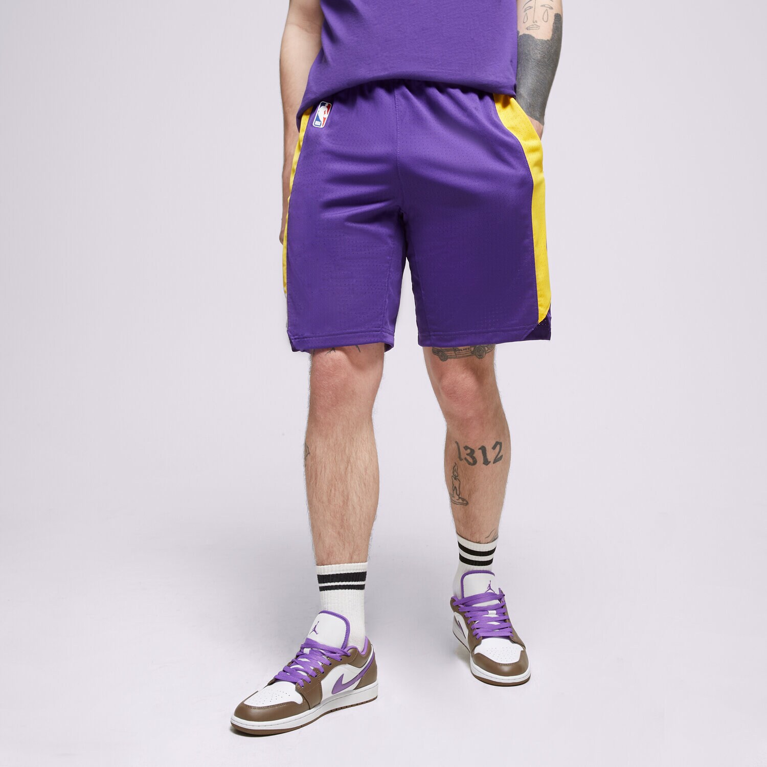 Krótkie spodenki, szorty męskie NIKE SZORTY LOS ANGELES LAKERS NIKE NBA AJ5077-504 NIEBIESKI