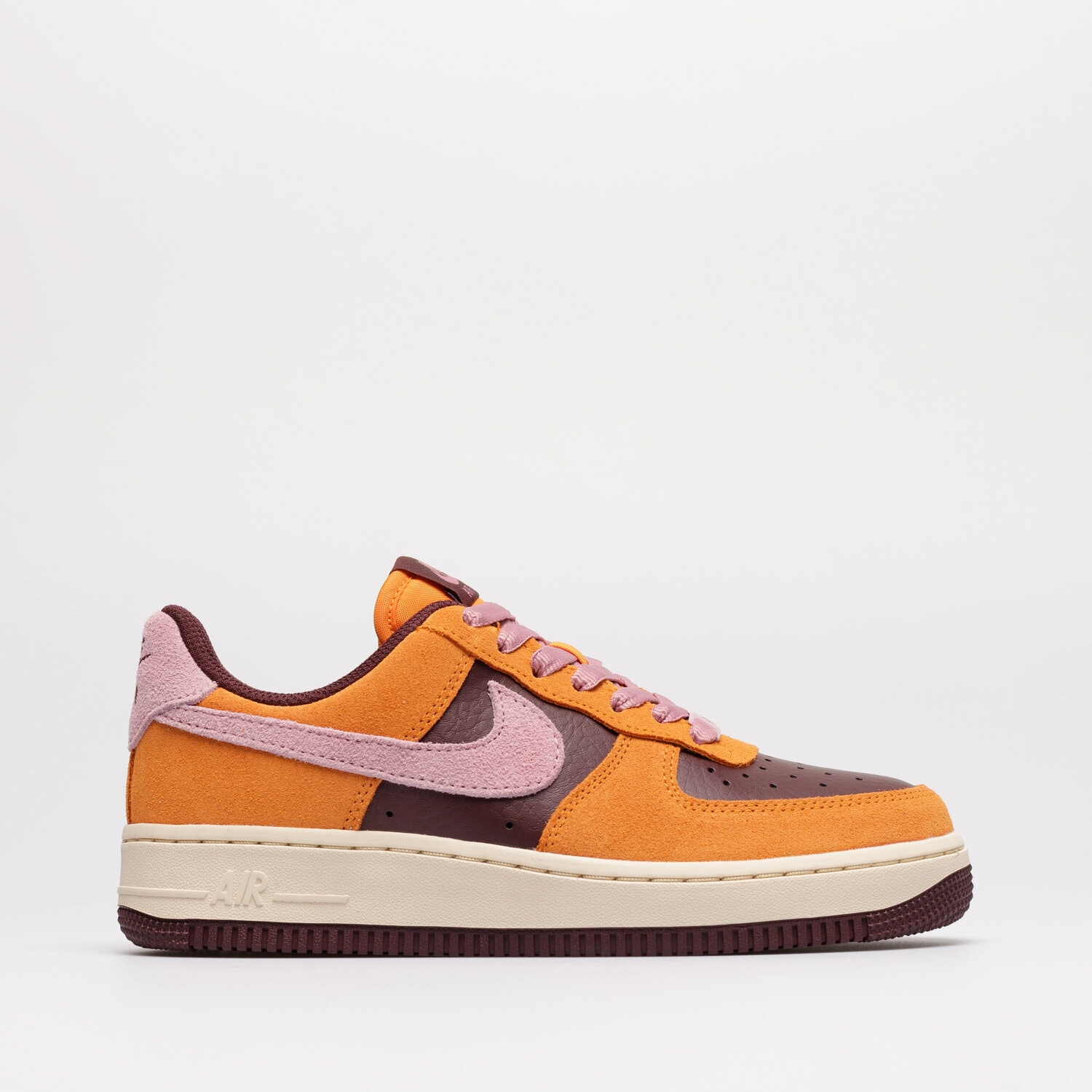 Buty sneakersy damskie NIKE WMNS AIR FORCE 1 '07 ESO  DZ5629-800 POMARAŃCZOWY