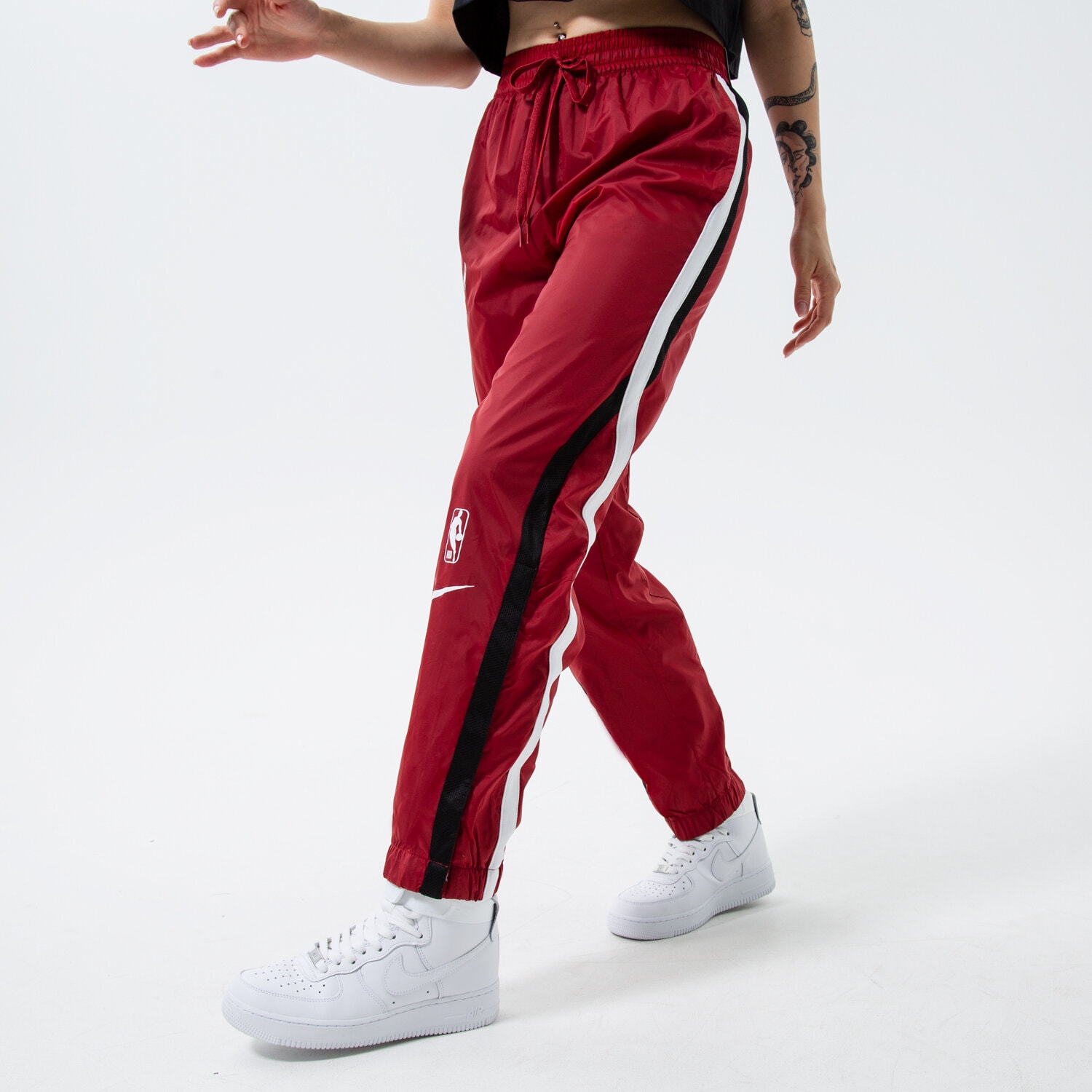 Spodnie sportowe damskie NIKE SPODNIE CHI W NK TRKST PANT CTS CE NBA DO0131-698 BORDOWY