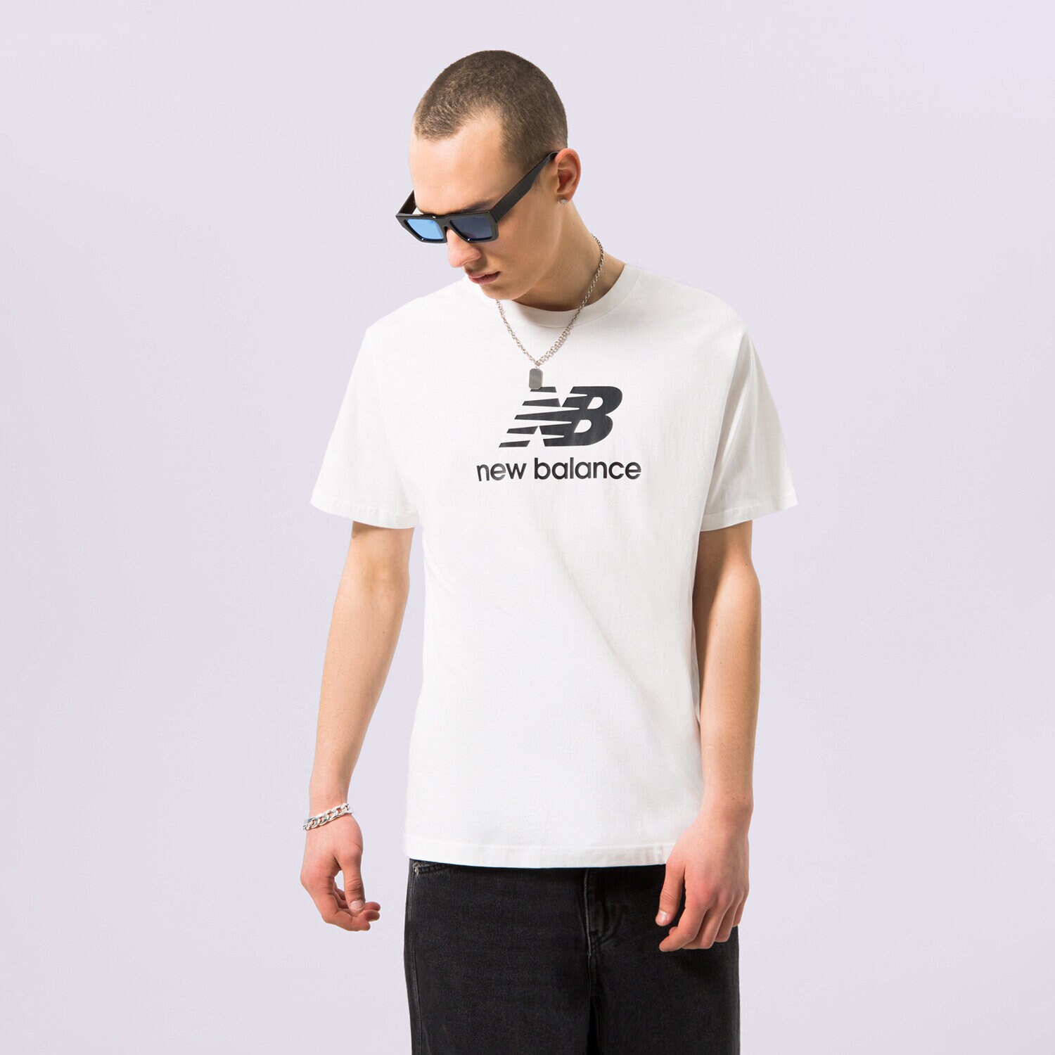 Koszulka, t-shirt sportowy męski NEW BALANCE T-SHIRT NB ESSENTIALS LOGO TEE MT31541WT BIAŁY