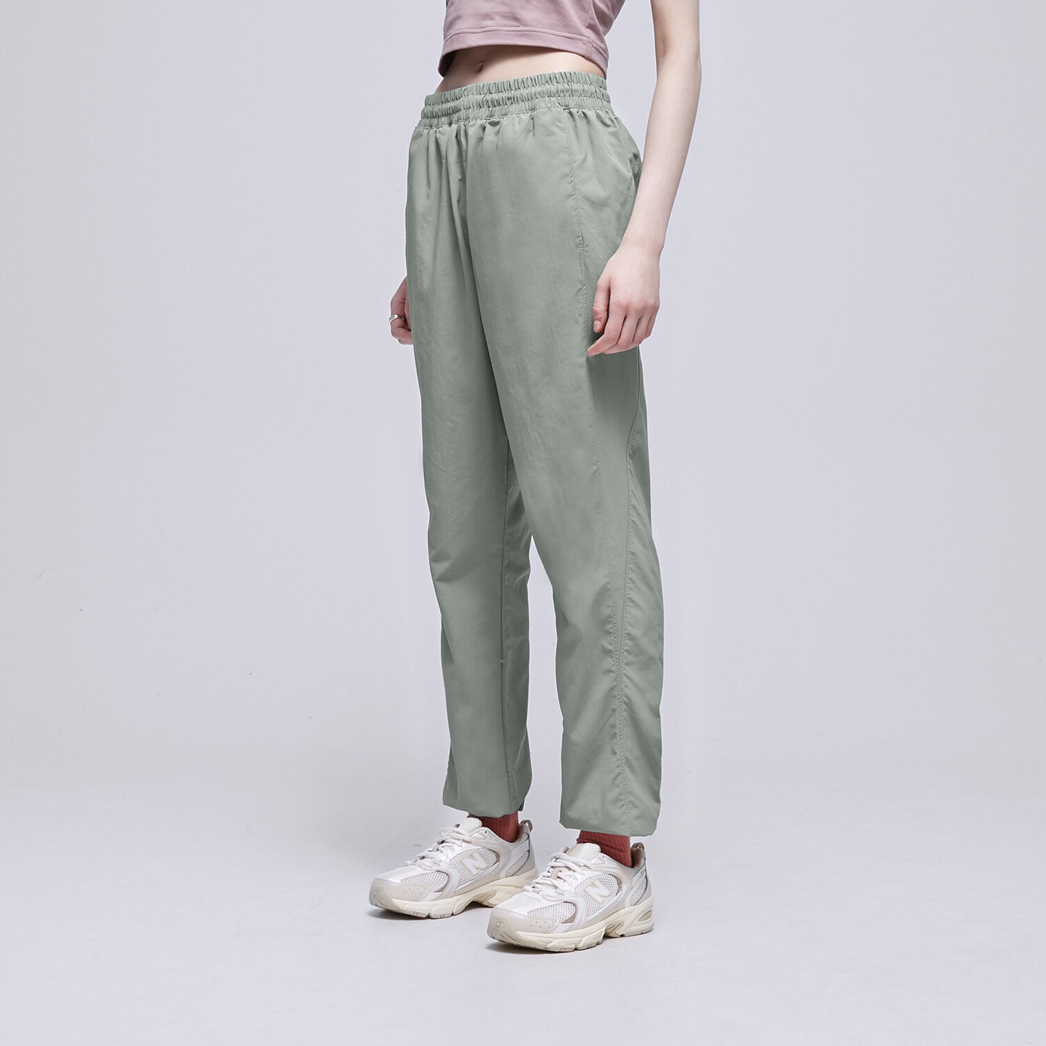 Spodnie sportowe damskie REEBOK SPODNIE CL AE FR TP IC0190 ZIELONY