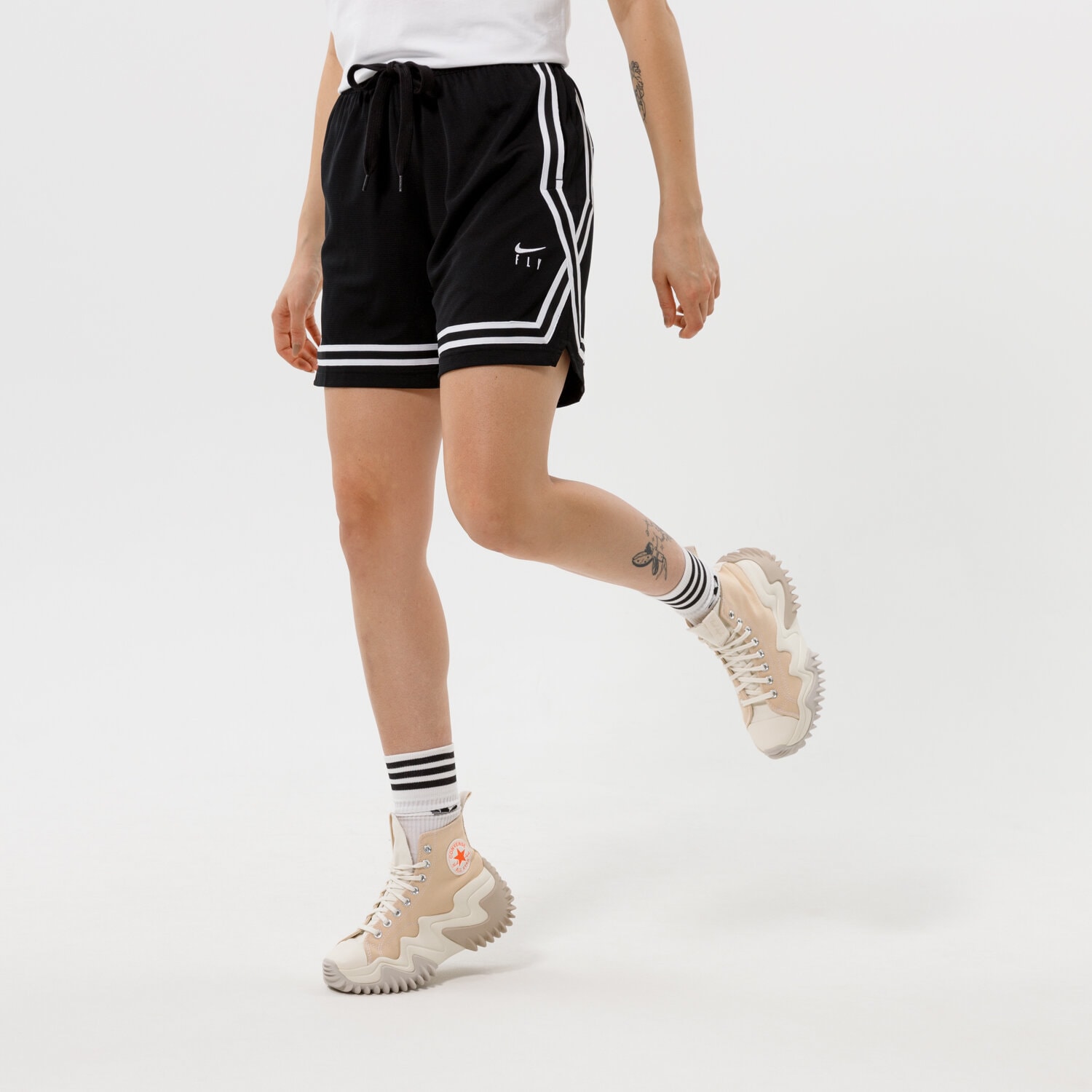 Krótkie spodenki, szorty damskie NIKE SZORTY W NK FLY CROSSOVER SHORT M2Z NBA DH7325-010 CZARNY