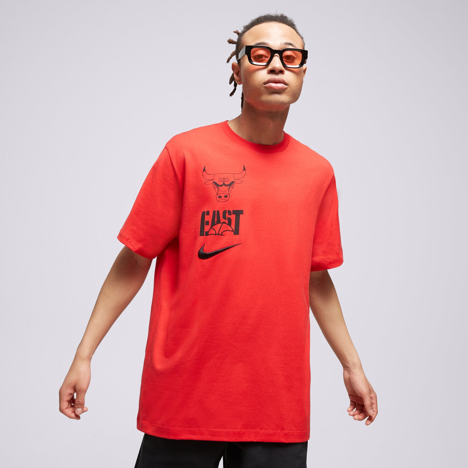 Koszulka, t-shirt sportowy męski NIKE T-SHIRT CHI M NK ES VS BLOCK TEE NBA DZ0228-657 CZERWONY