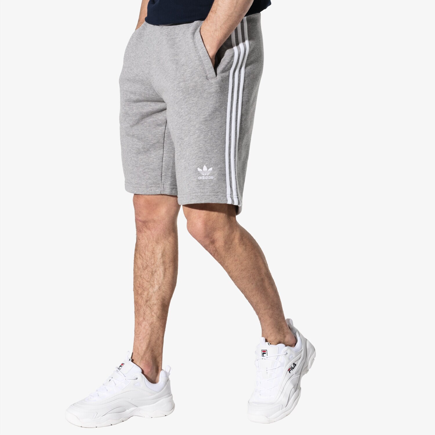 ADIDAS SZORTY 3 STRIPE SHORT ADICOLOR DH5803 SZARY M skie Szorty