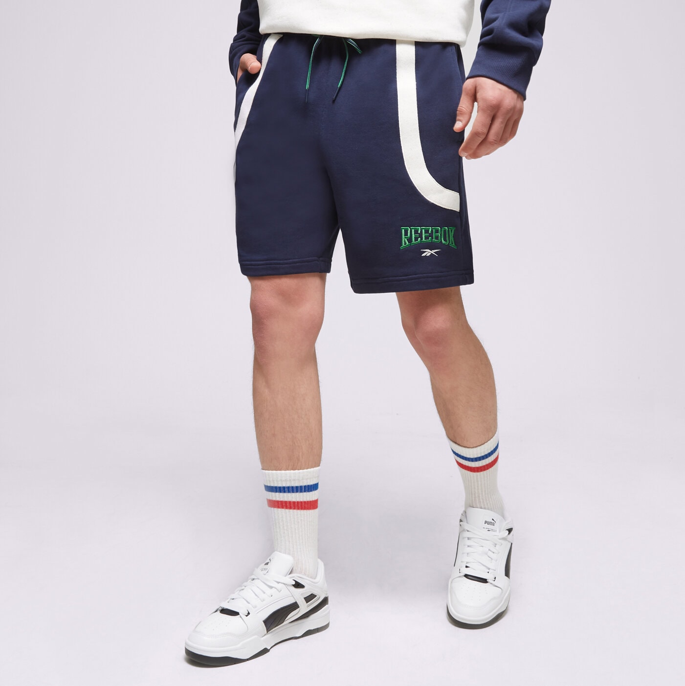 Krótkie spodenki, szorty męskie REEBOK SZORTY CL VAR FT SHORTS HS9180 GRANATOWY