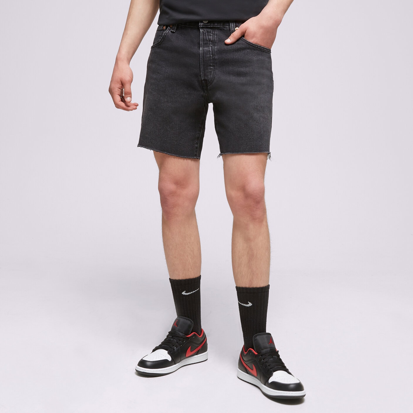 Krótkie spodenki, szorty męskie LEVI'S SZORTY 501® 93 SHORTS 85221-0061 CZARNY