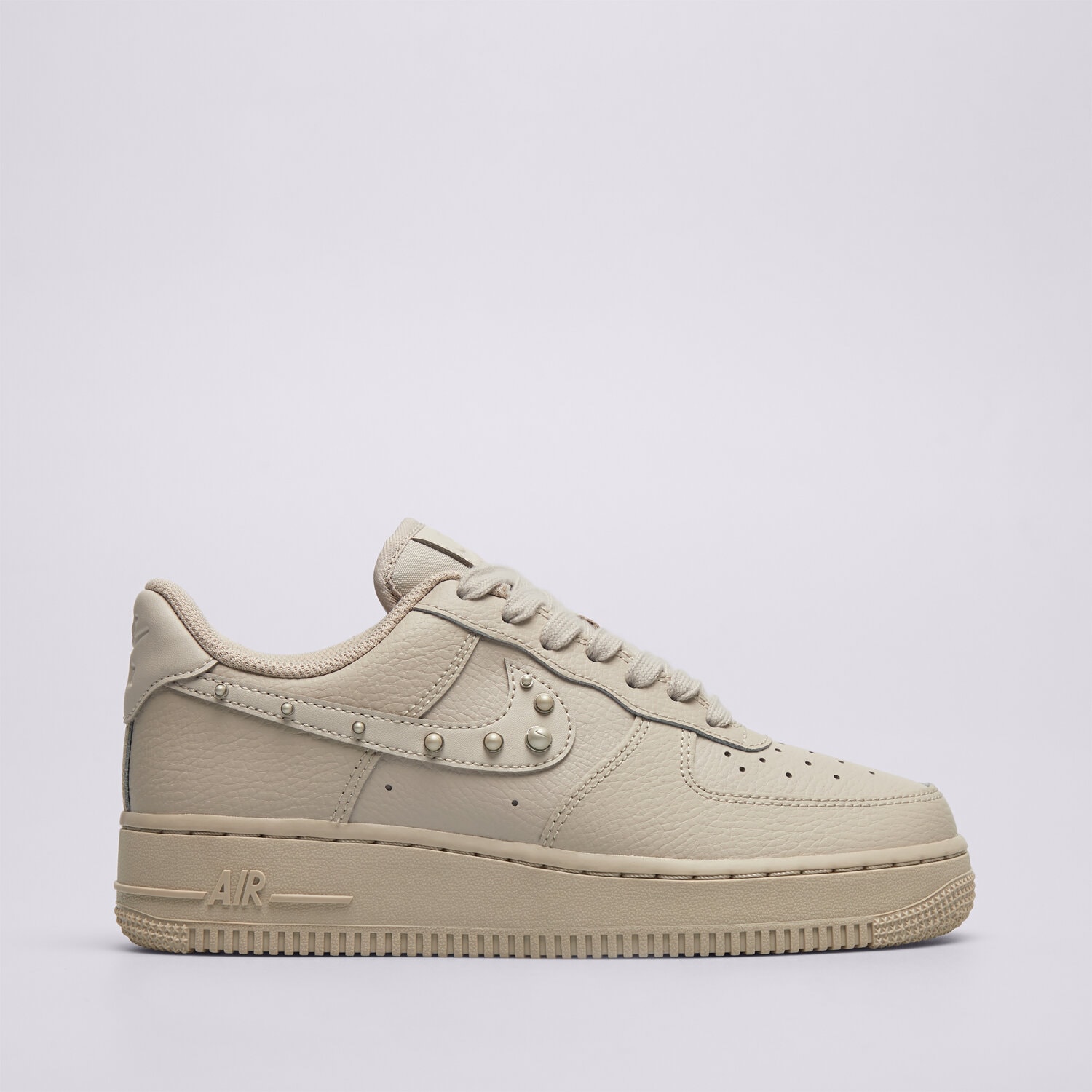 Buty sneakersy damskie NIKE WMNS AIR FORCE 1 '07 IU7557-236 BEŻOWY