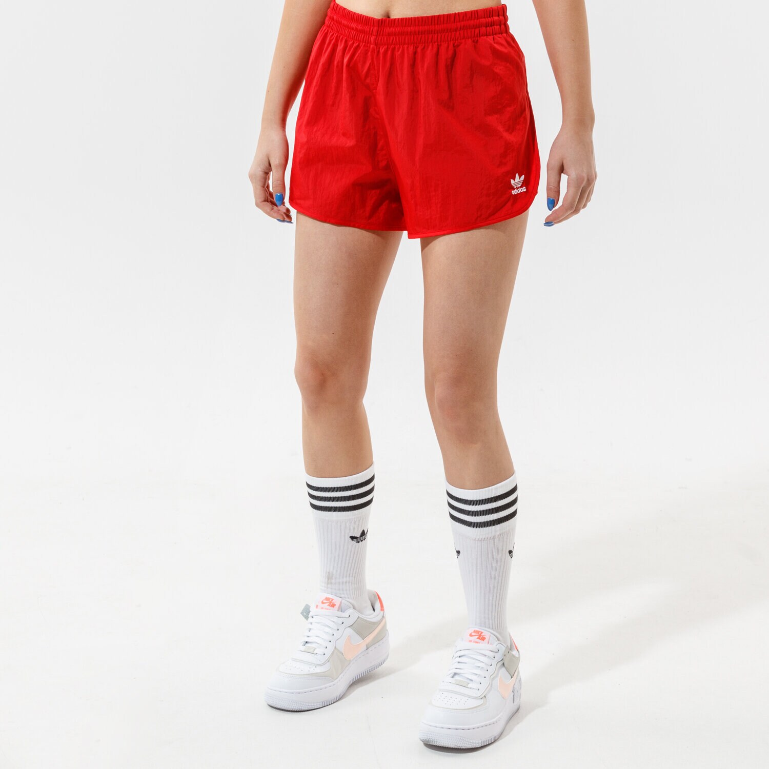 Krótkie spodenki, szorty damskie ADIDAS SZORTY 3STR SHORTS GN2886 CZERWONY