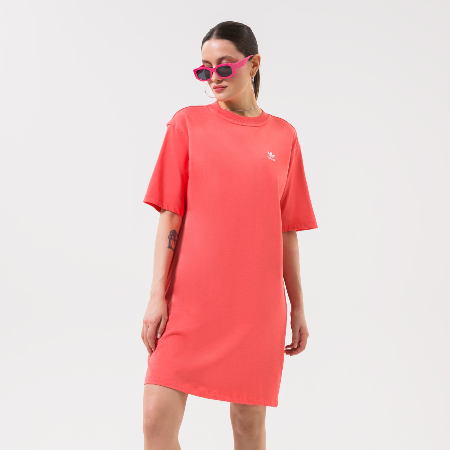 Modna sukienka sportowa ADIDAS SUKIENKA HC2043 HC2043 RÓŻOWY