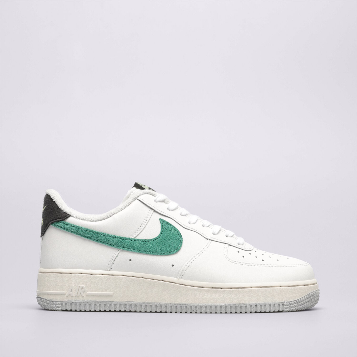 Buty sneakersy męskie NIKE AIR FORCE 1 '07 TPA DR8593-100 BIAŁY