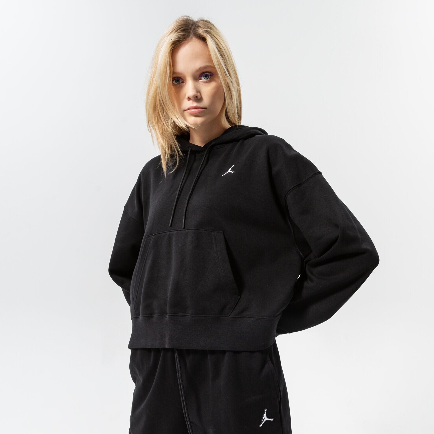 Bluza damska JORDAN BLUZA Z KAPTUREM W J ESSEN FLC HOODIE CORE DN4570-010 CZARNY
