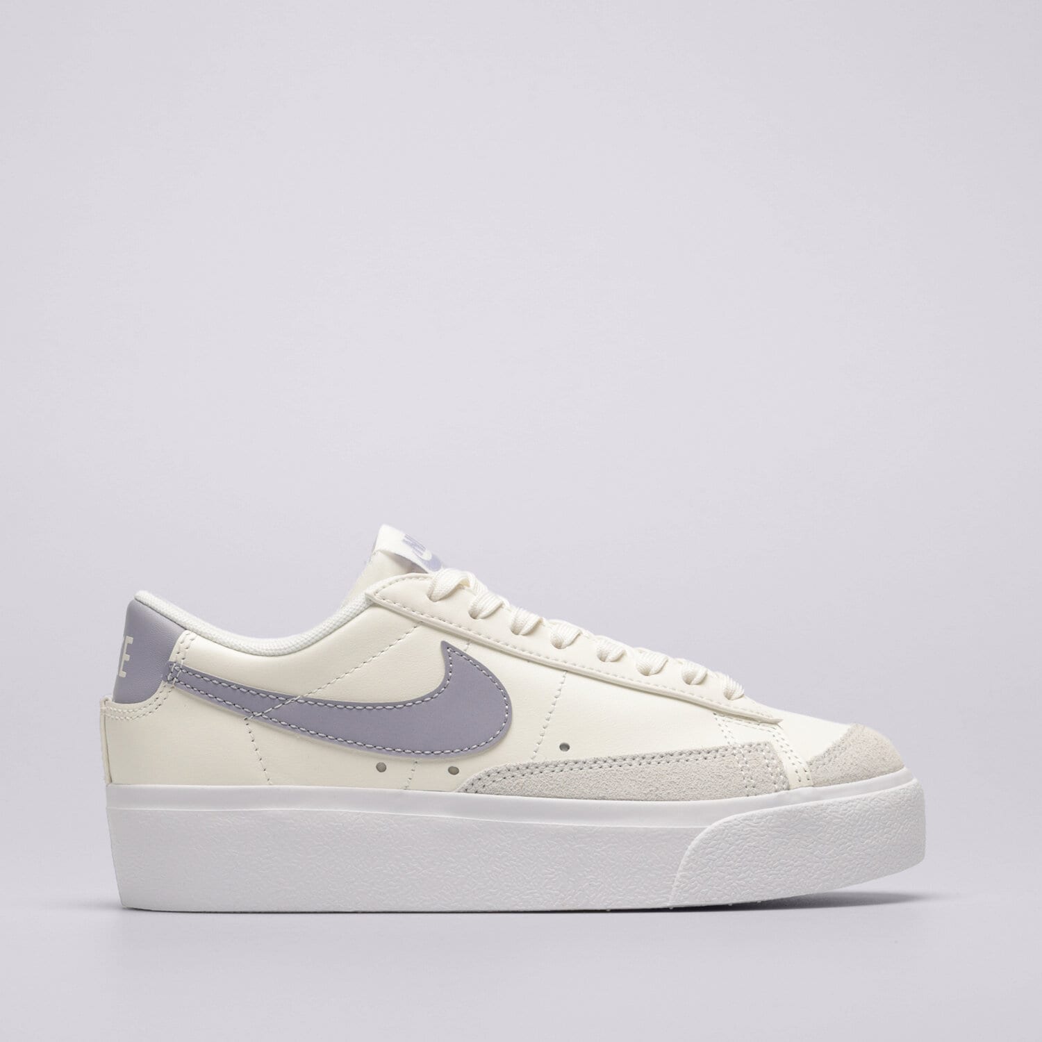 Buty sneakersy damskie NIKE W BLAZER LOW PLATFORM DJ0292-110 BIAŁY