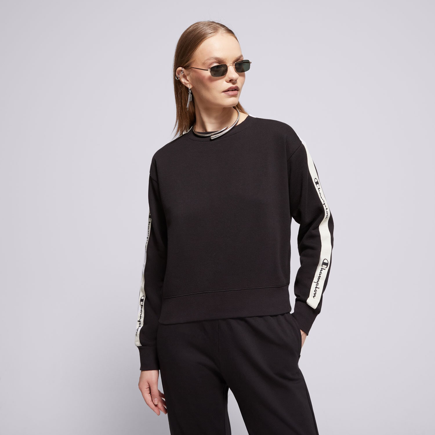 Bluza damska CHAMPION BLUZA CREWNECK SWEATSHIRT 115573KK001 CZARNY