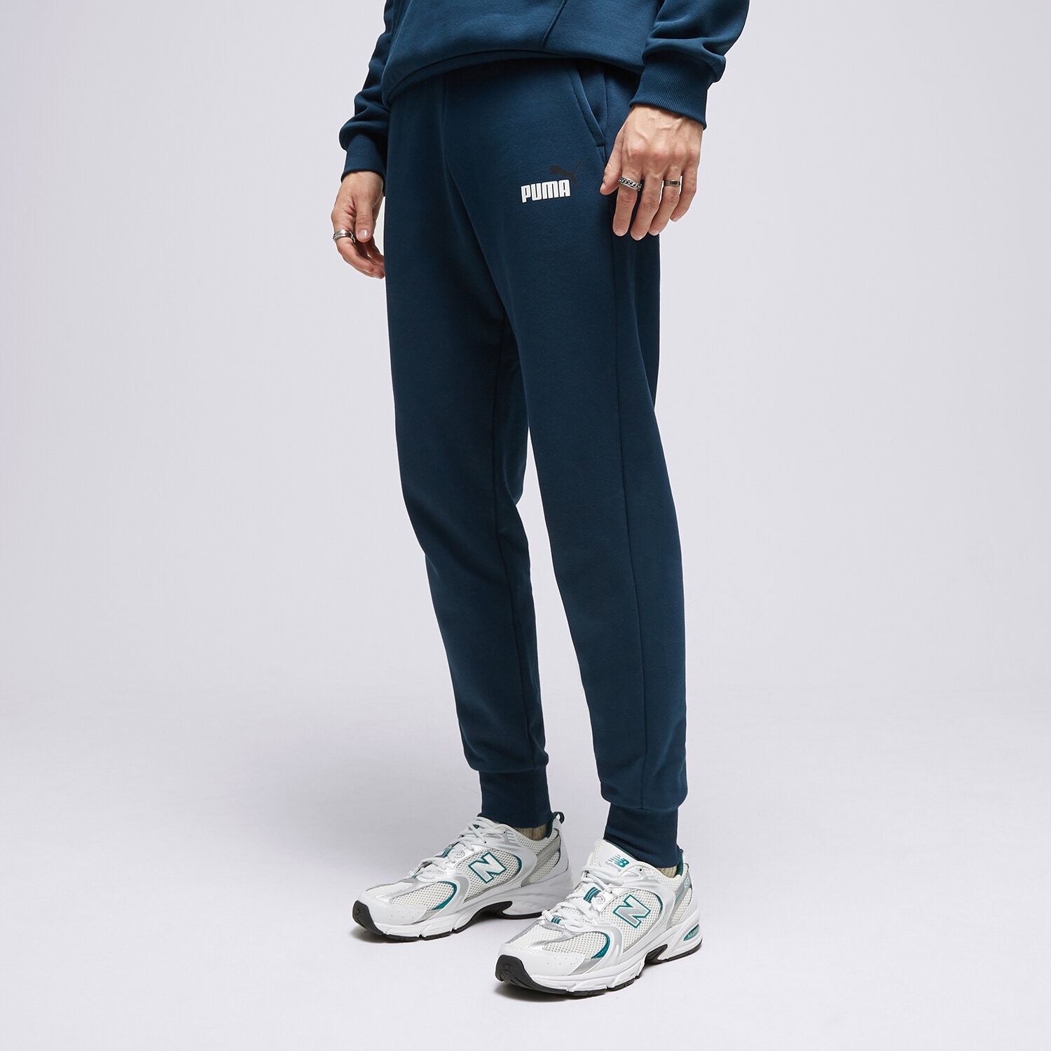 Spodnie sportowe męskie PUMA SPODNIE CORE PANT MARINA BLUE 58676771 NIEBIESKI