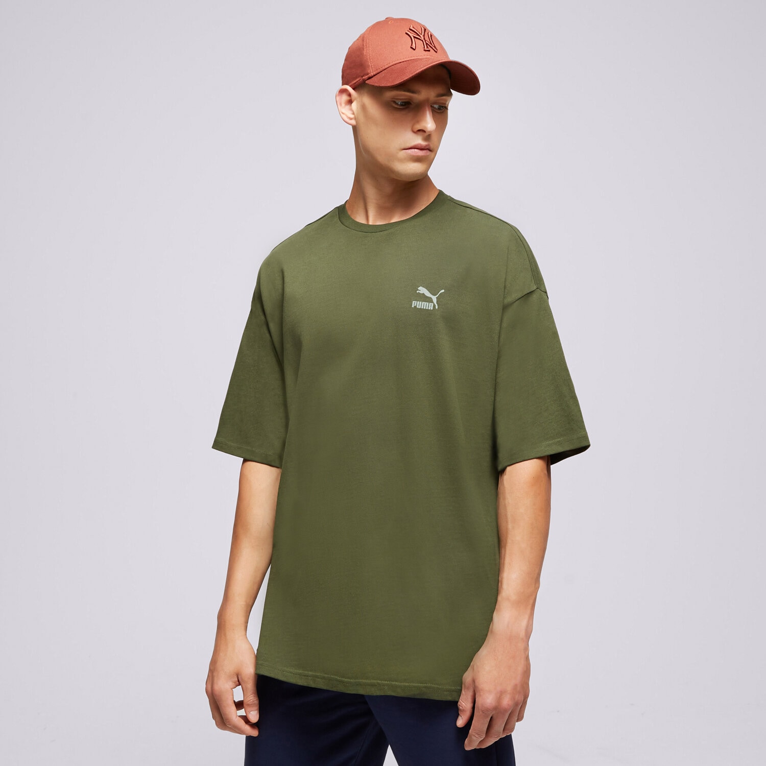 Koszulka, t-shirt sportowy męski PUMA T-SHIRT BETTER CLASSICS OVERSIZED 62131531 ZIELONY