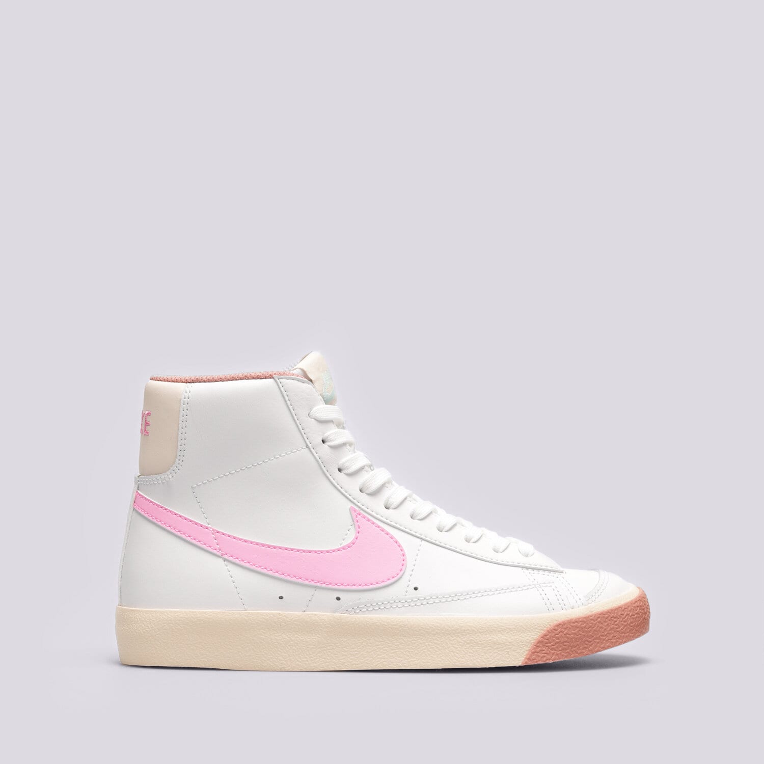 Buty sneakersy dla dzieci NIKE BLAZER MID '77 (GS) DZ2900-100 BIAŁY