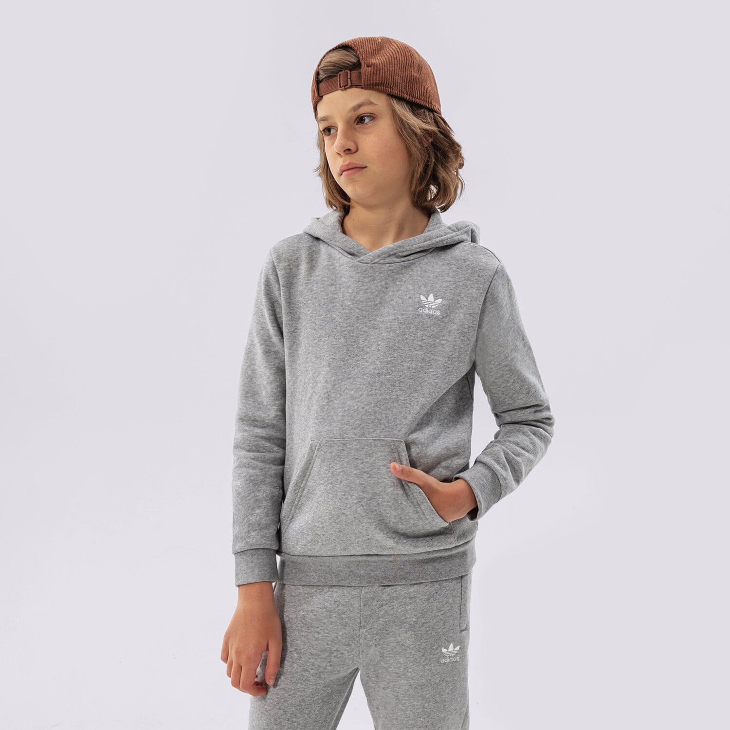 Sportowa bluza dziecięca ADIDAS BLUZA Z KAPTUREM HOODIE BOY H32353 SZARY