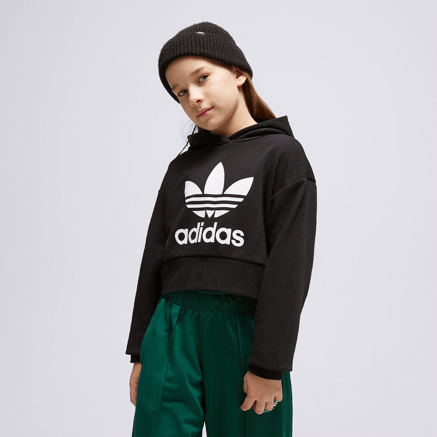Sportowa bluza dziecięca ADIDAS BLUZA Z KAPTUREM CROPPED GIRL IJ9719 CZARNY