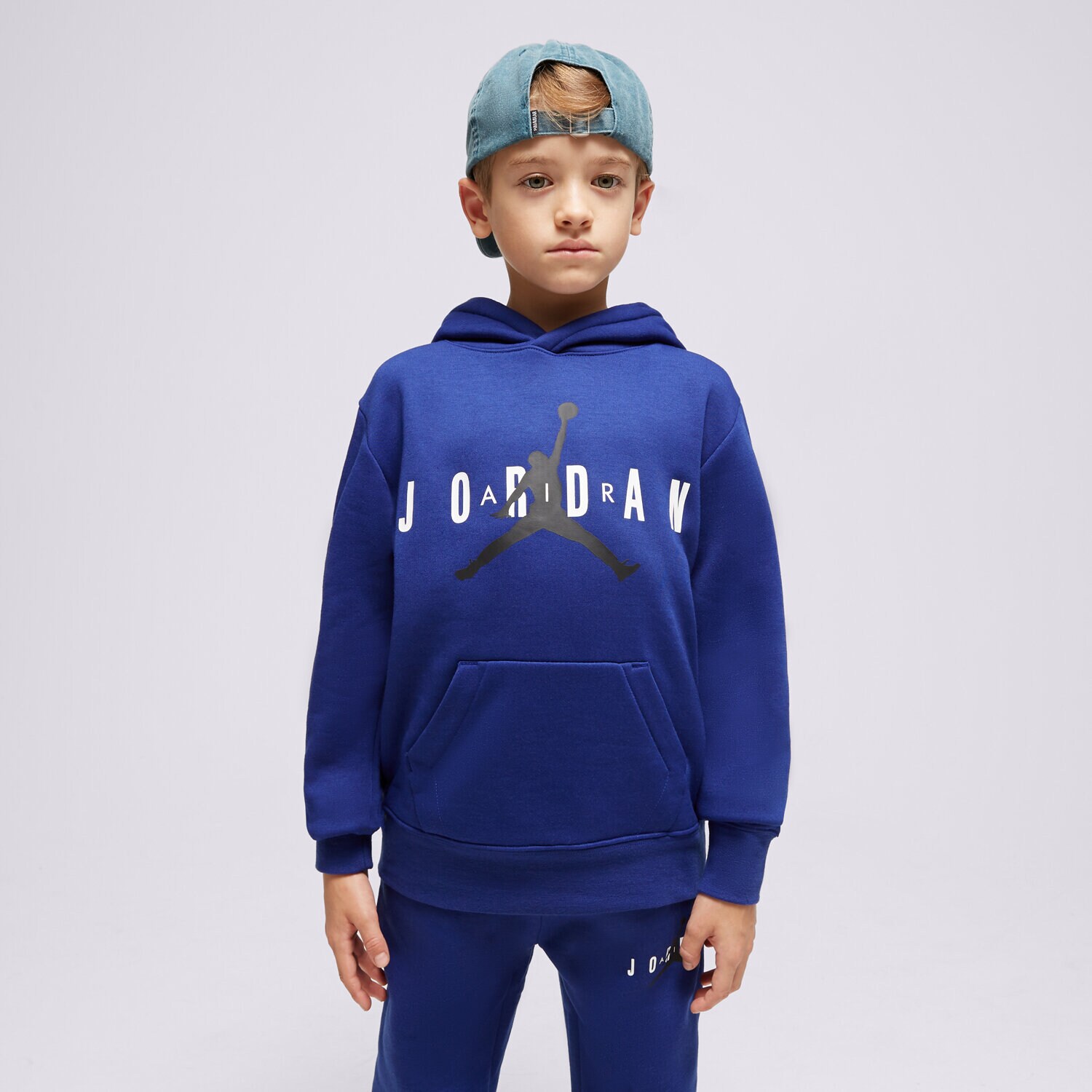 Sportowa bluza dziecięca JORDAN BLUZA Z KAPTUREM JDB JUMPMAN SUSTAINABLE BOY 95B910-U1A MULTICOLOR