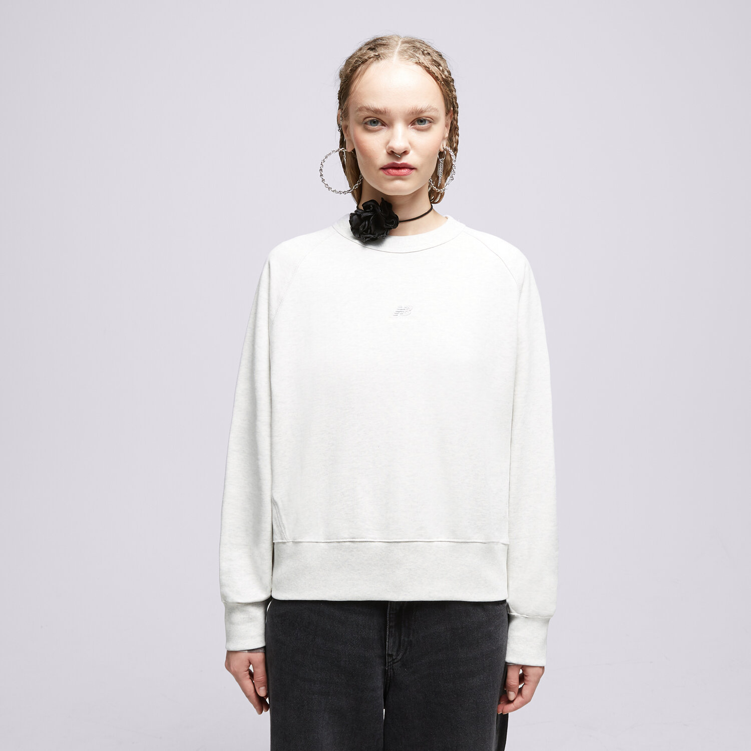 Bluza damska NEW BALANCE BLUZA NB ATHLETICS FLEECE CREW WT31500SST BEŻOWY