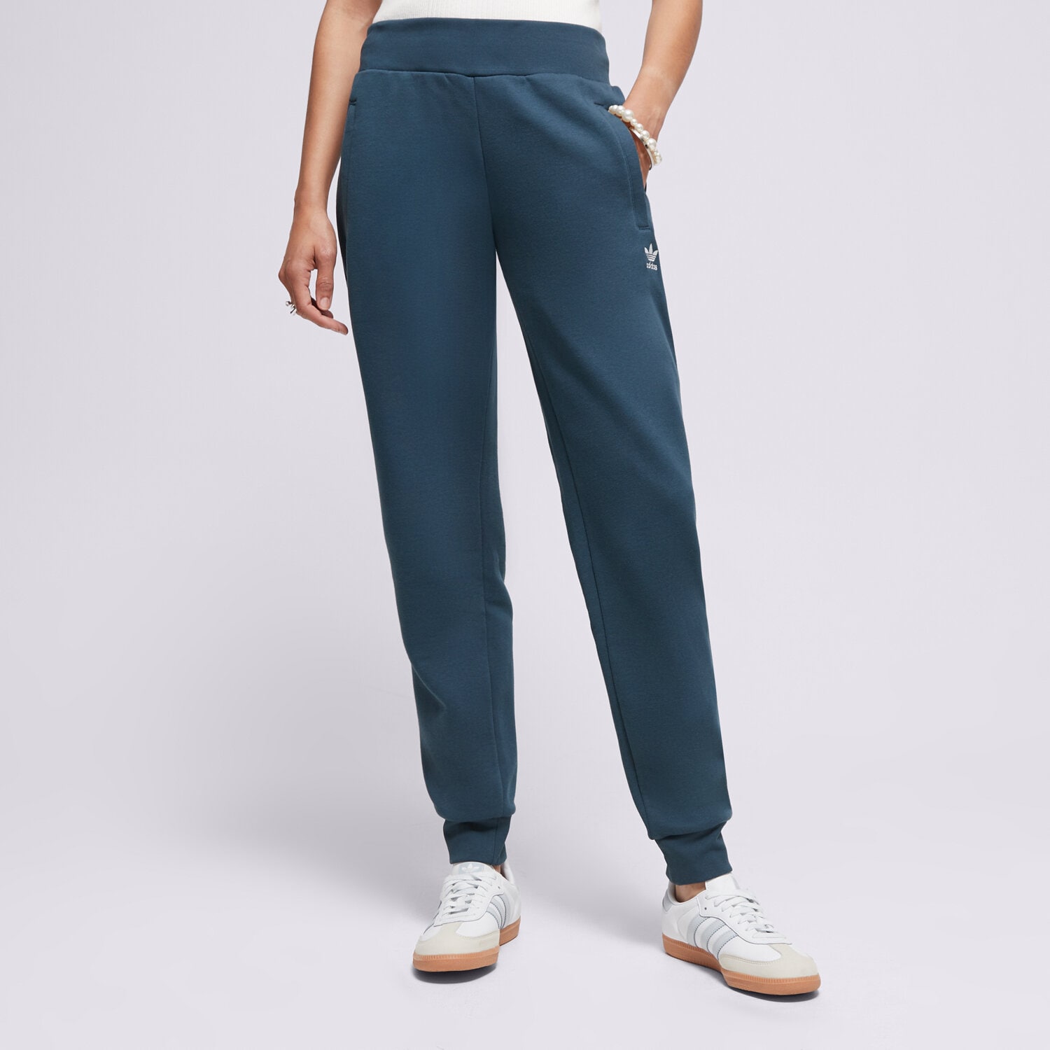 Spodnie sportowe damskie ADIDAS SPODNIE TRACK PANT IJ9818 GRANATOWY
