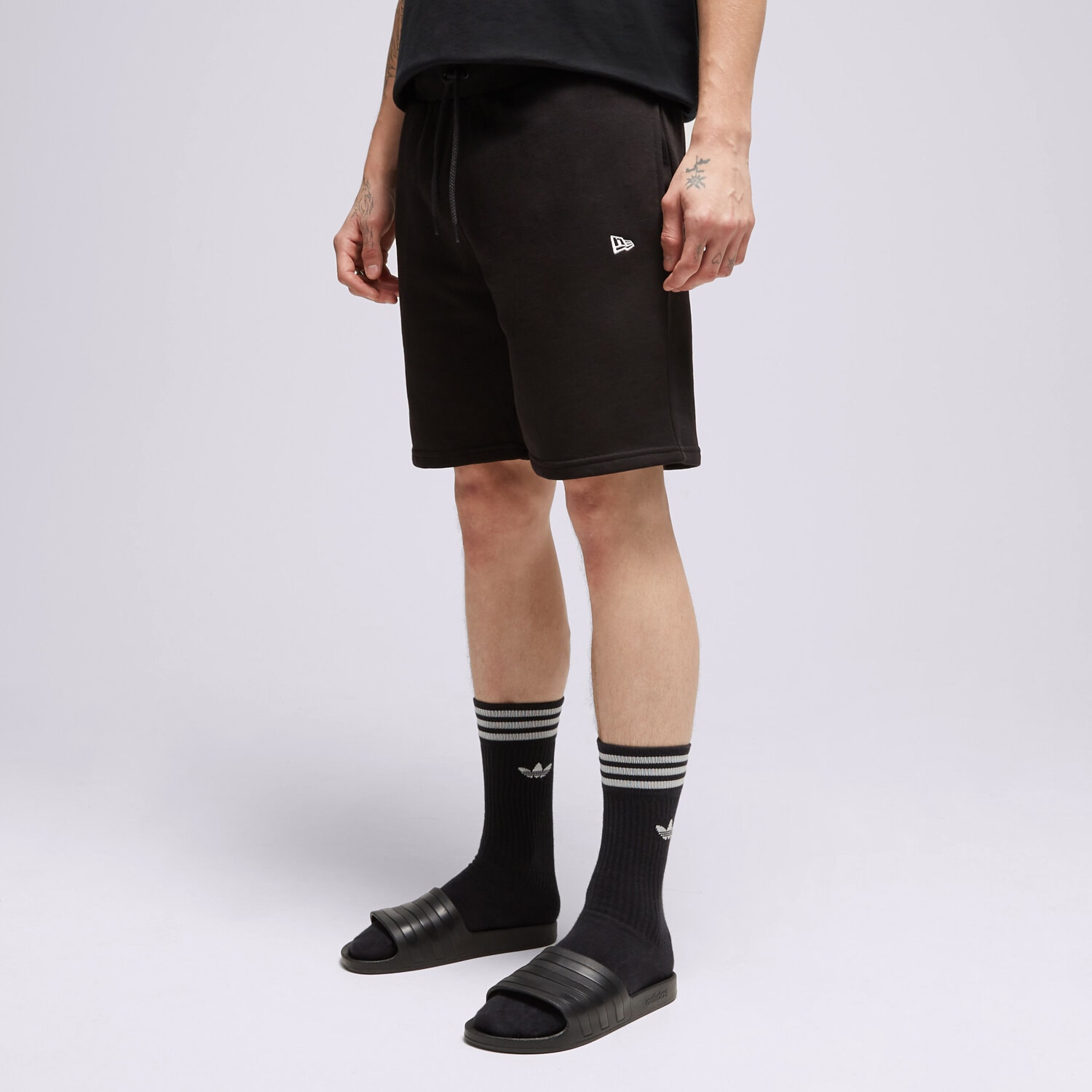 Krótkie spodenki, szorty męskie NEW ERA SZORTY MLB SEAS TEAM SHORT NYY BLK NEW YORK YANKEES  12827225 CZARNY