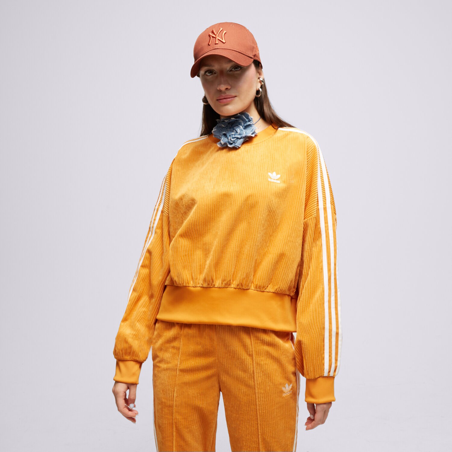 Bluza damska ADIDAS BLUZA H37847 H37847 POMARAŃCZOWY