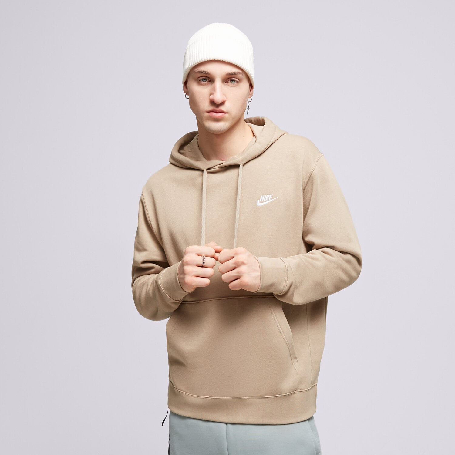 Bluza męska NIKE BLUZA Z KAPTUREM NIKE SPORTSWEAR CLUB FLEECE BV2654-247 BEŻOWY