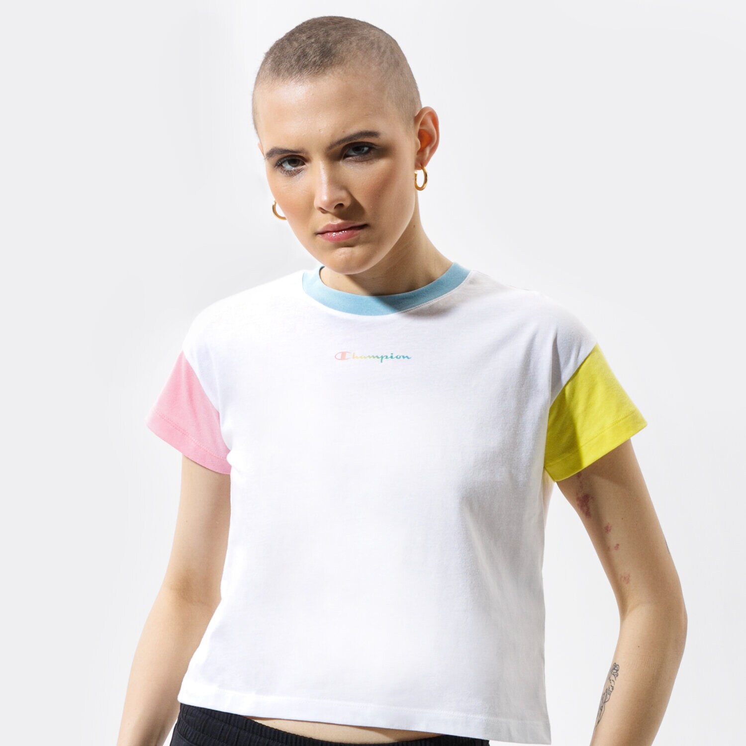 Koszulka, t-shirt damski CHAMPION T-SHIRT CREWNECK CROPTOP 114329WW001 BIAŁY