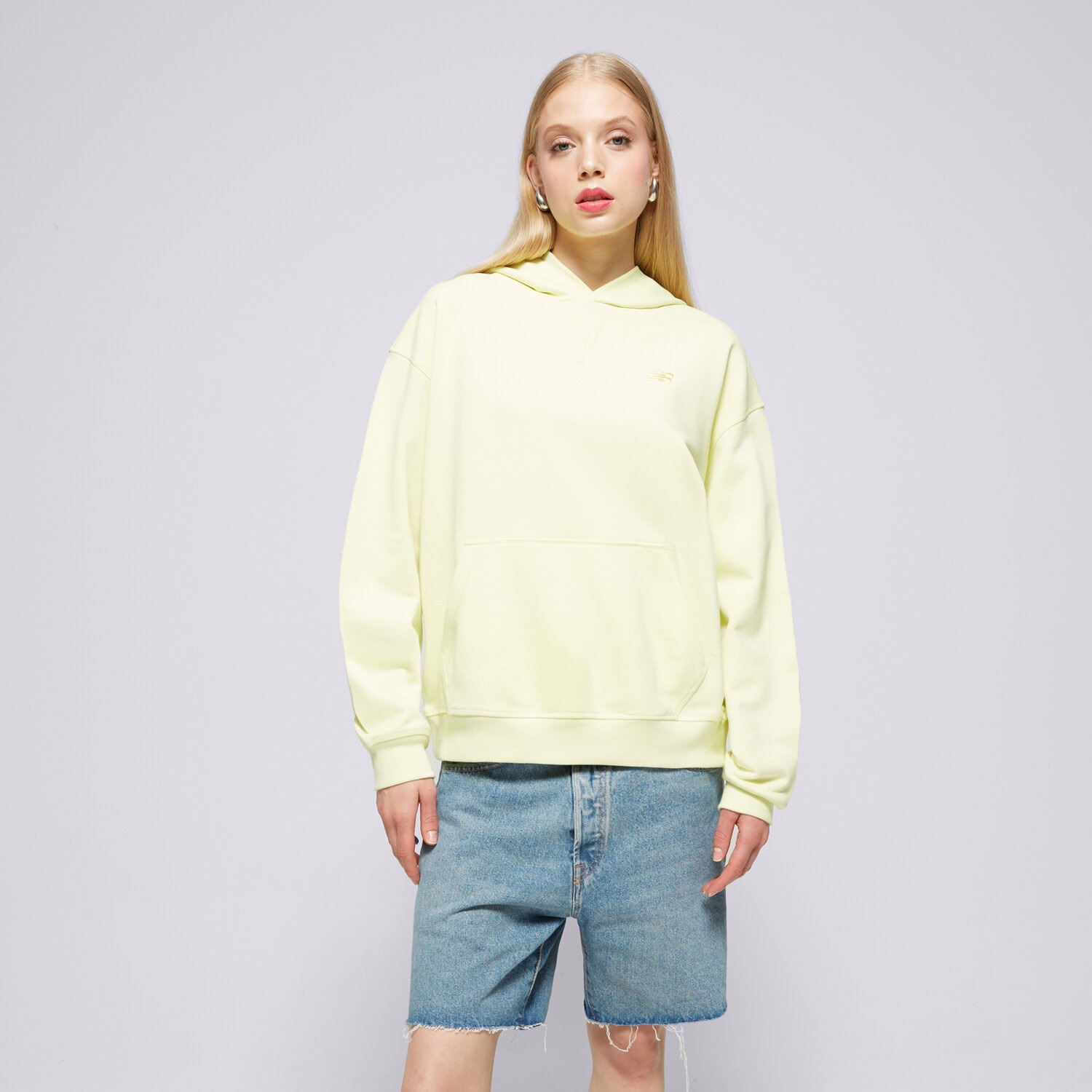 Bluza damska NEW BALANCE BLUZA Z KAPTUREM NB ATHLETICS FT WT41537LLT ŻÓŁTY