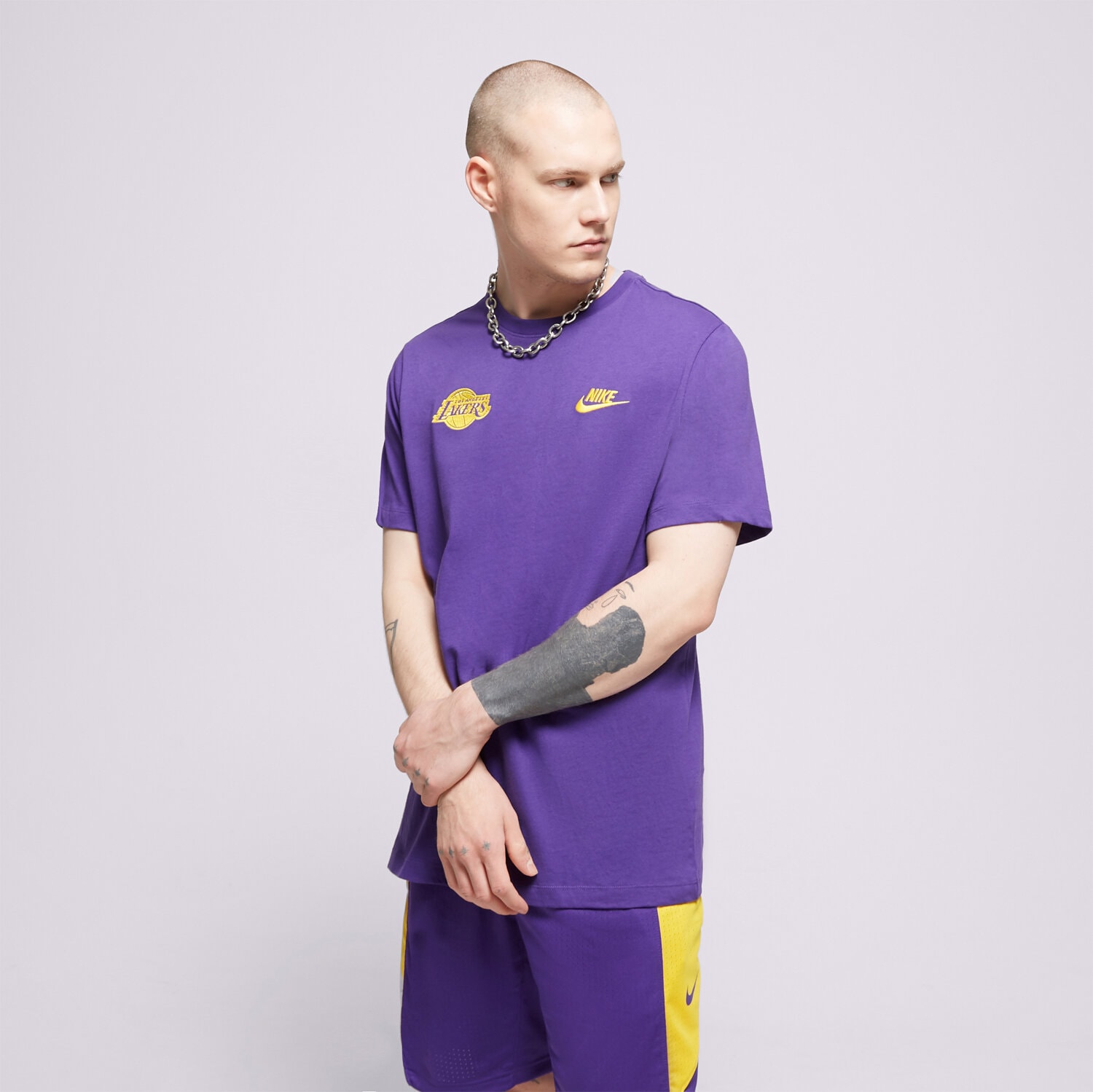 Koszulka, t-shirt sportowy męski NIKE T-SHIRT LAL M NK ES NBA SS CLUB TEE NBA FB9825-504 NIEBIESKI