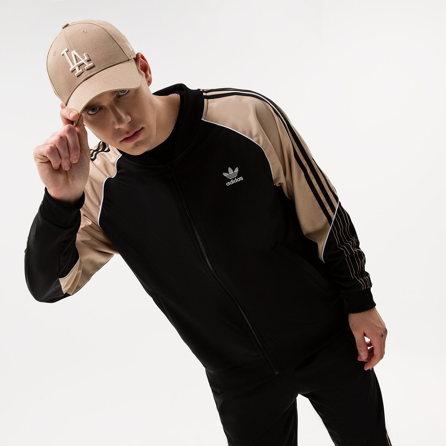 Bluza męska ADIDAS BLUZA ROZPINANA TRICOT SST TT HI3000 CZARNY