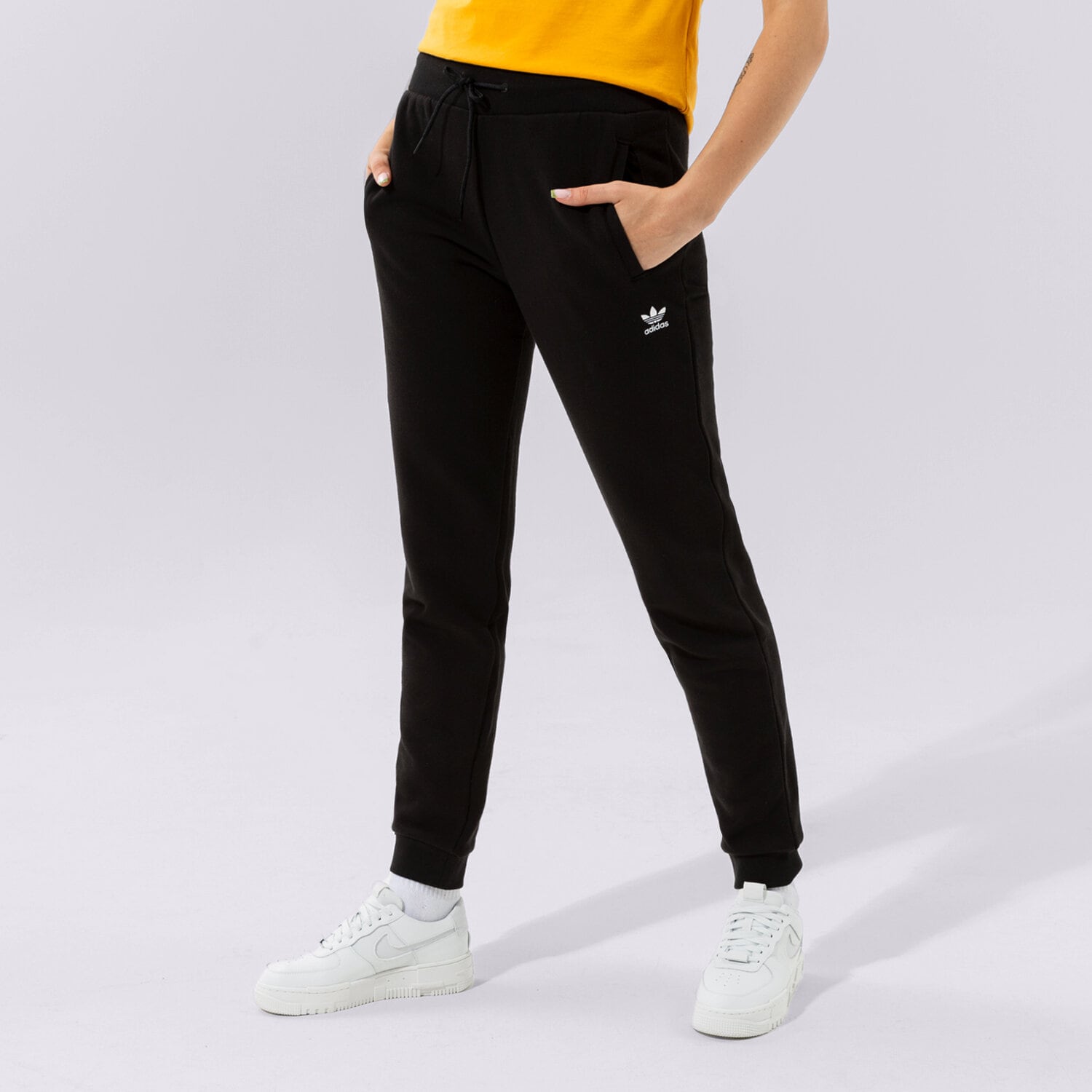 Spodnie sportowe damskie ADIDAS SPODNIE TRACK PANT H37878 CZARNY