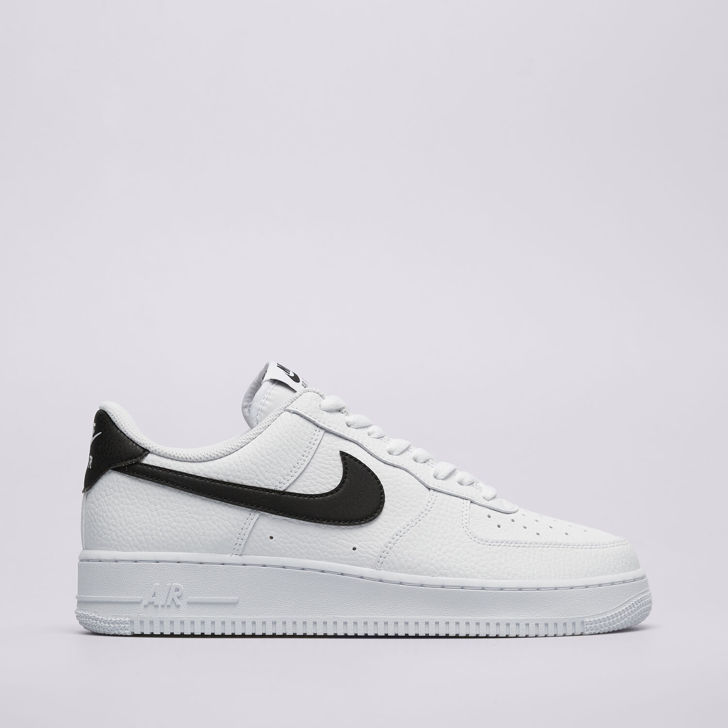 Buty sneakersy męskie NIKE AIR FORCE 1 '07 CT2302-100 BIAŁY