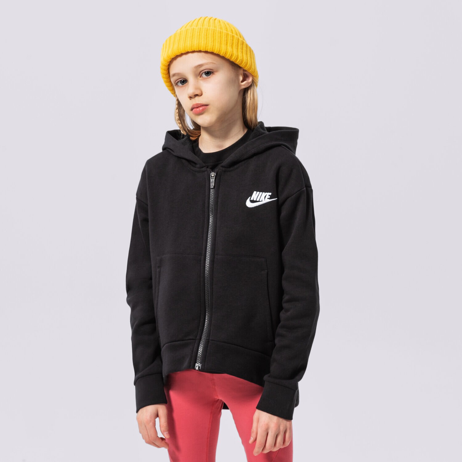 Sportowa bluza dziecięca NIKE BLUZA ROZPINANA Z KAPTUREM NIKE CLB FLC GIRL DC7118-010 CZARNY